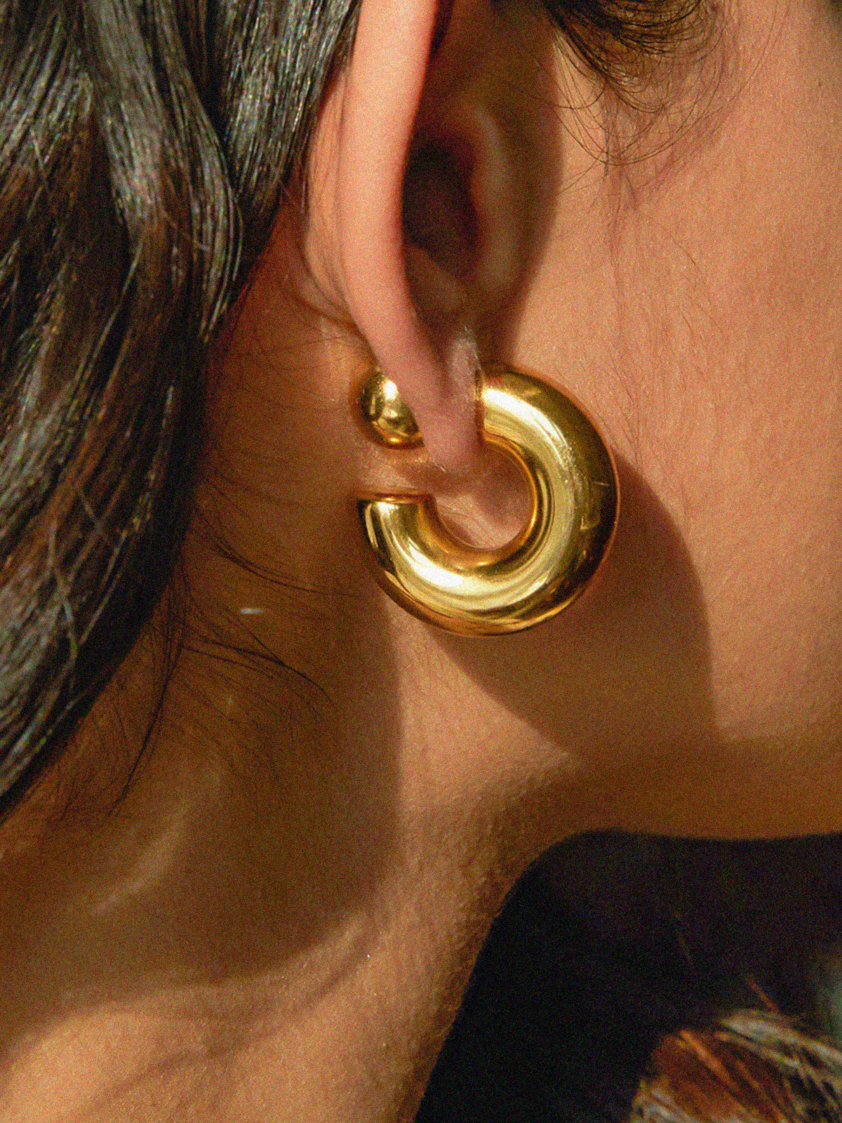 Stylish C-Shaped Earrings-Massicos