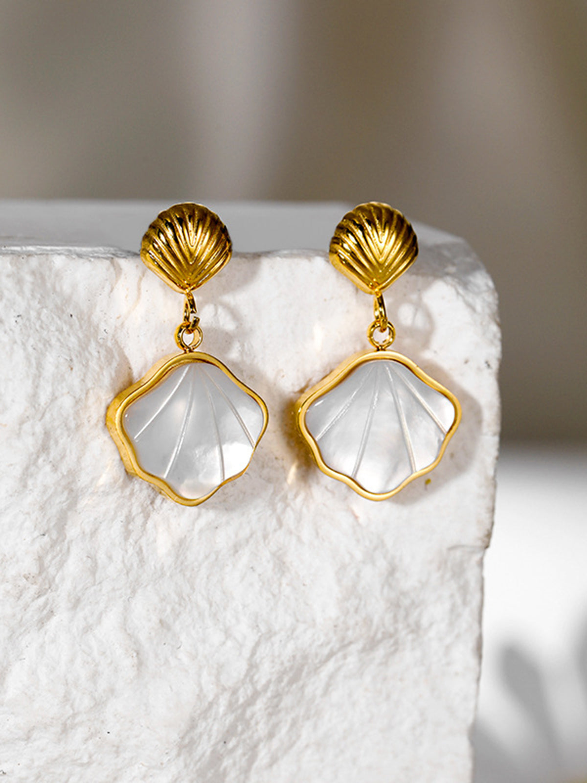 Pearl Seashell Golden Earrings-Massicos