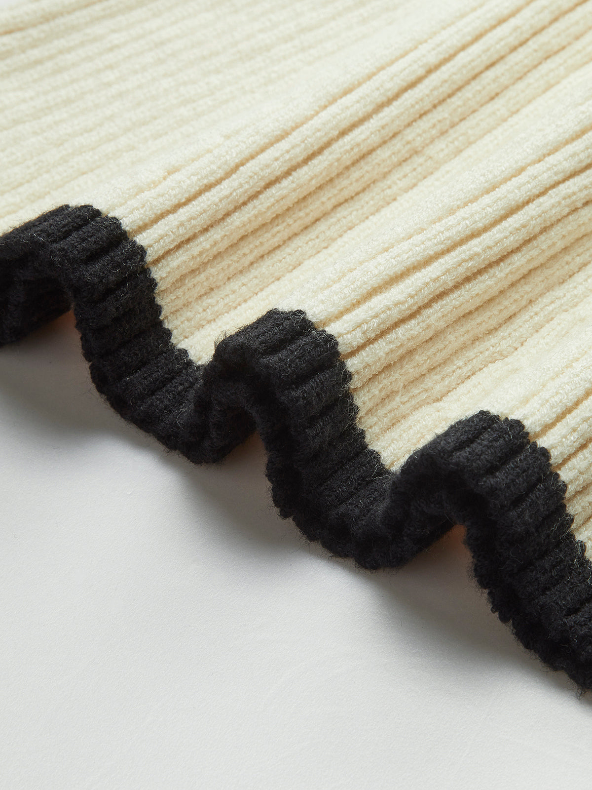 Contrast Trim Ribbed Sweater-Massicos
