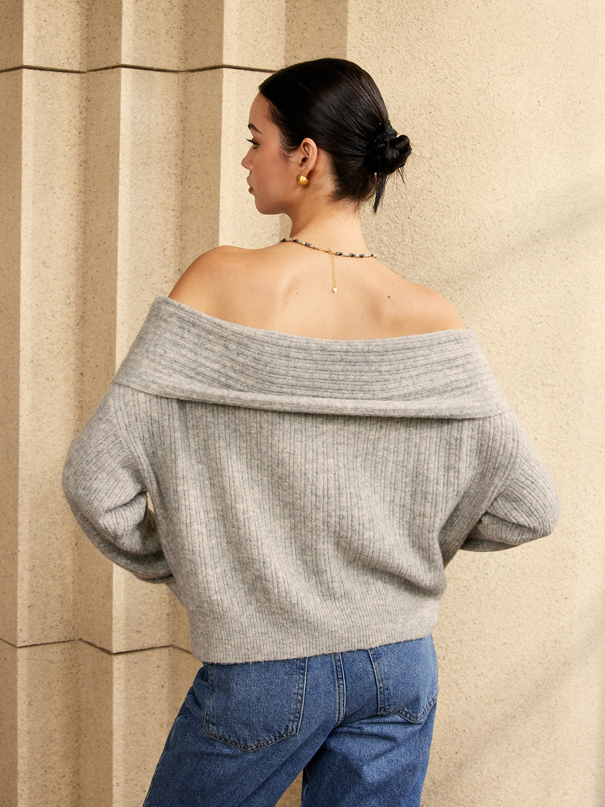 Off-Shoulder Plain Sweater-Massicos