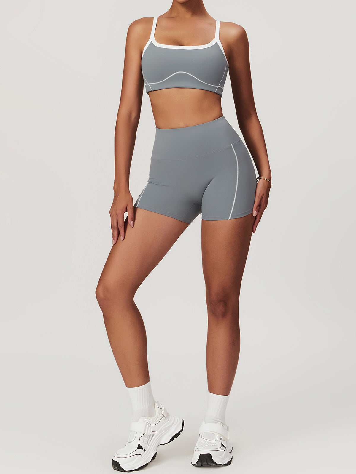Seamless Contrast Binding Sports Bra-Massicos