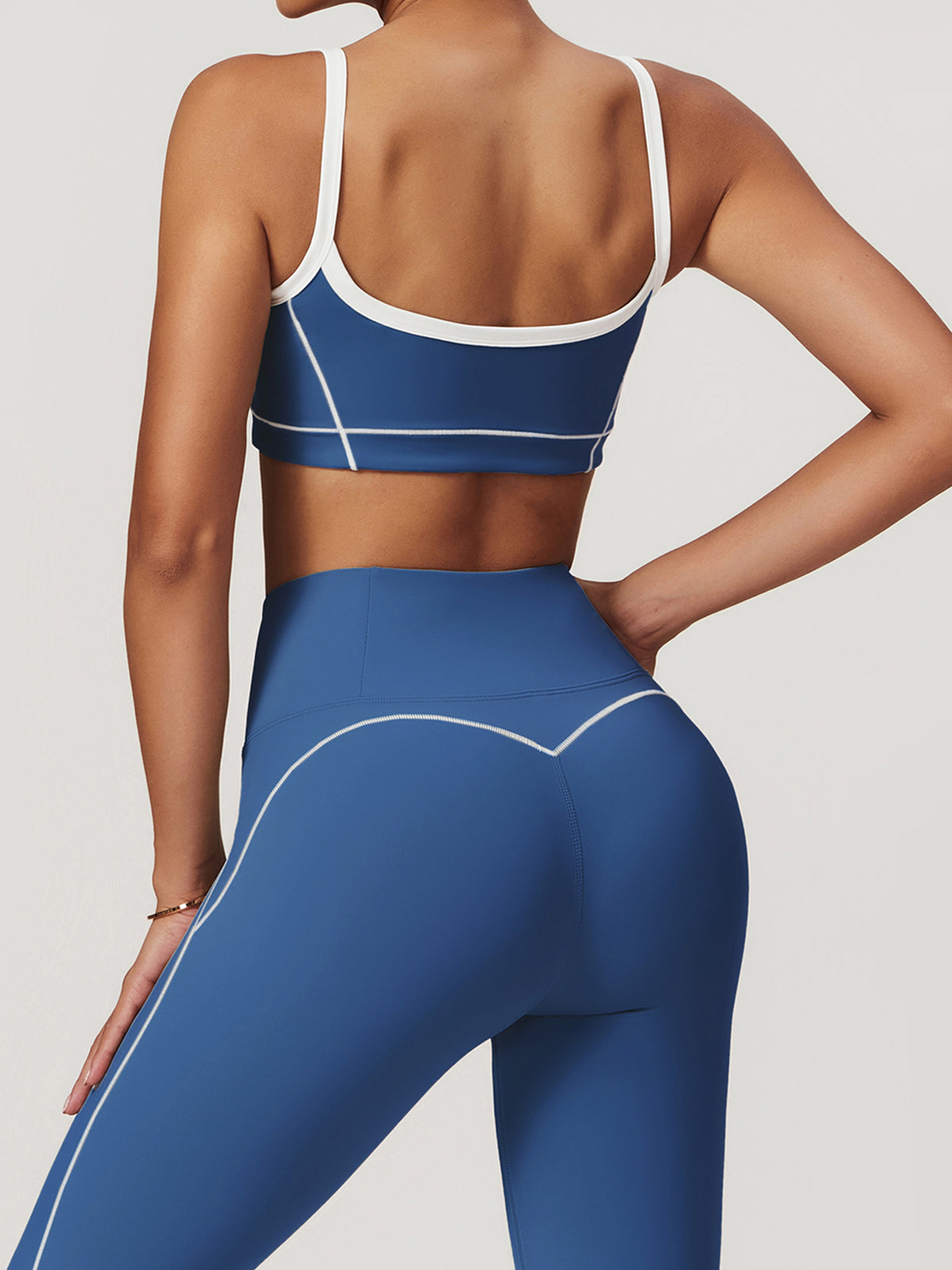 Seamless Contrast Binding Sports Bra-Massicos