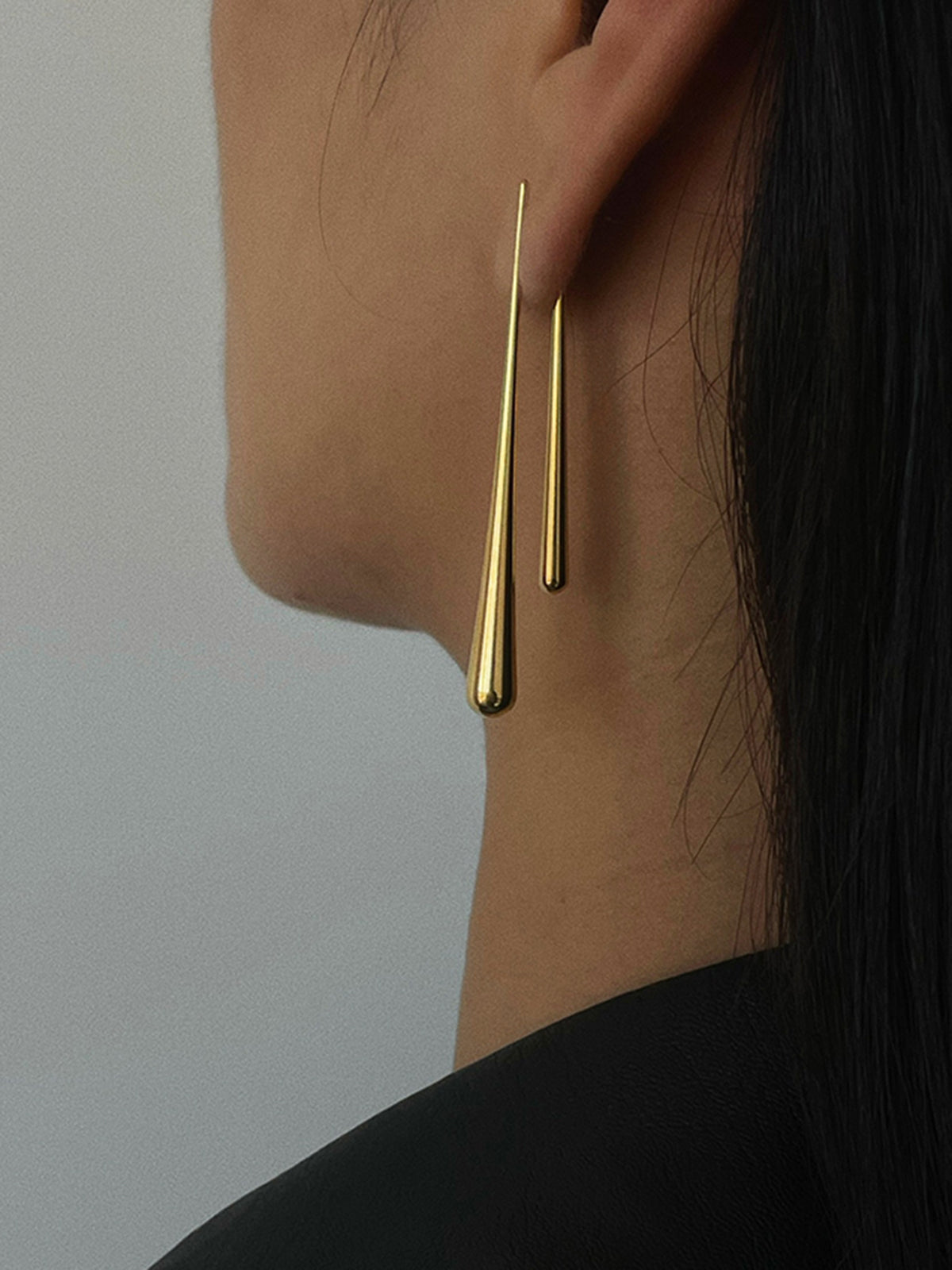 Asymmetrical Golden Water Drop Earrings-Massicos