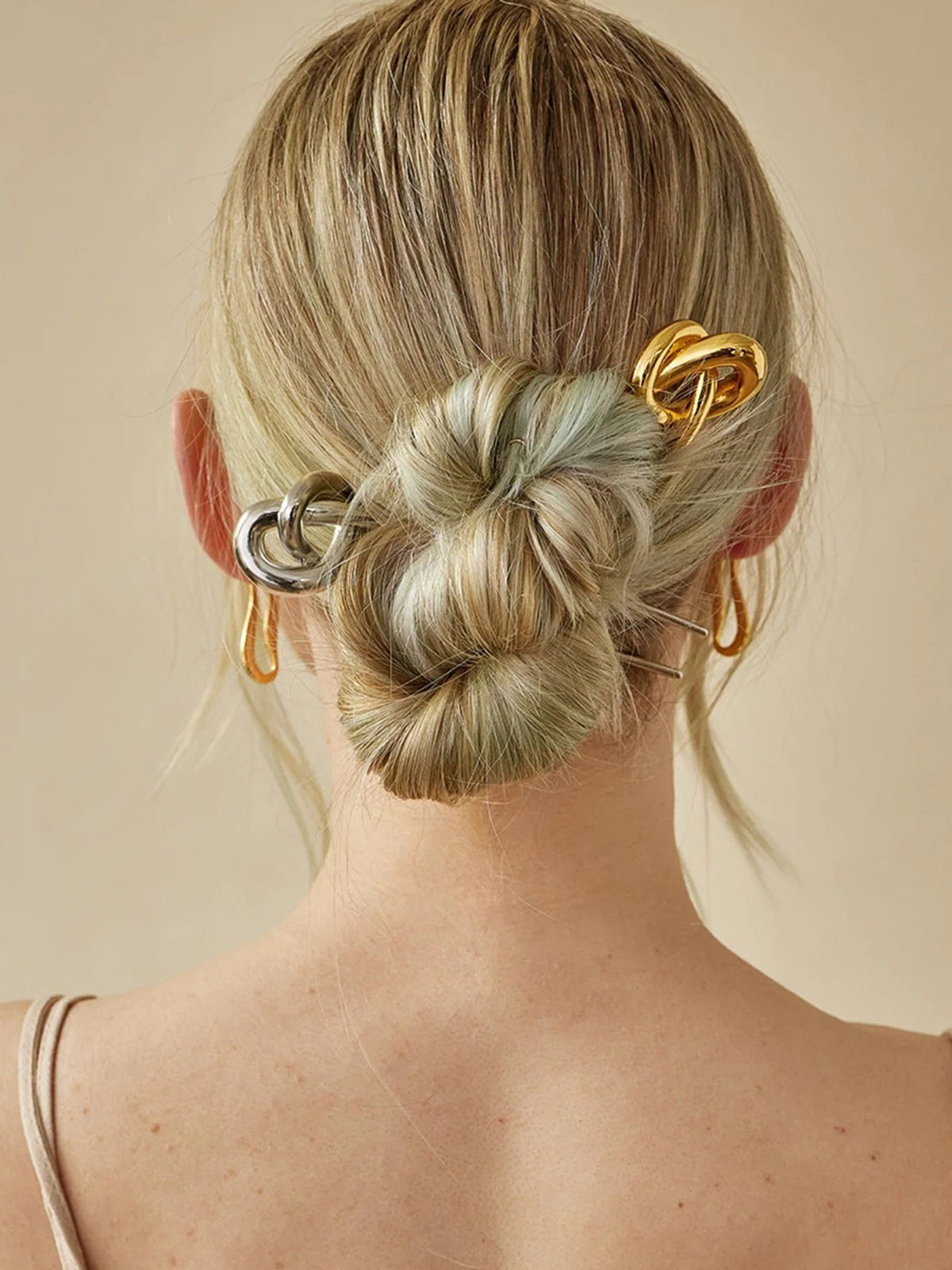 Stainless Knotted Hairpin-Massicos