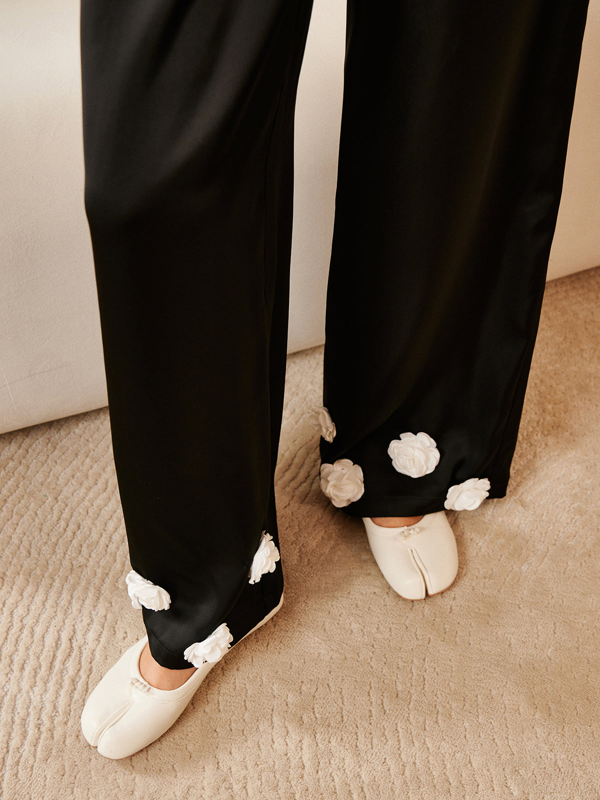 Satin 3D Flower Button Pants-Massicos