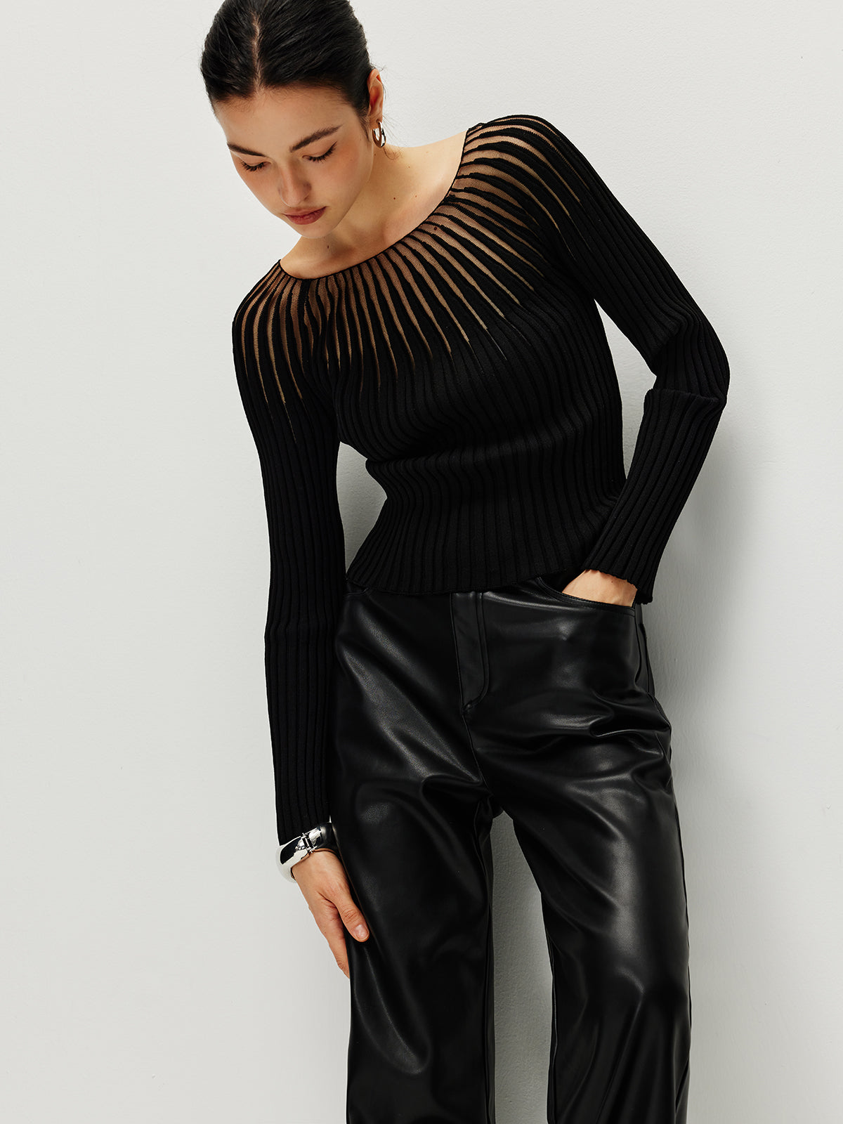 Ribbed Hollow Sweater-Massicos