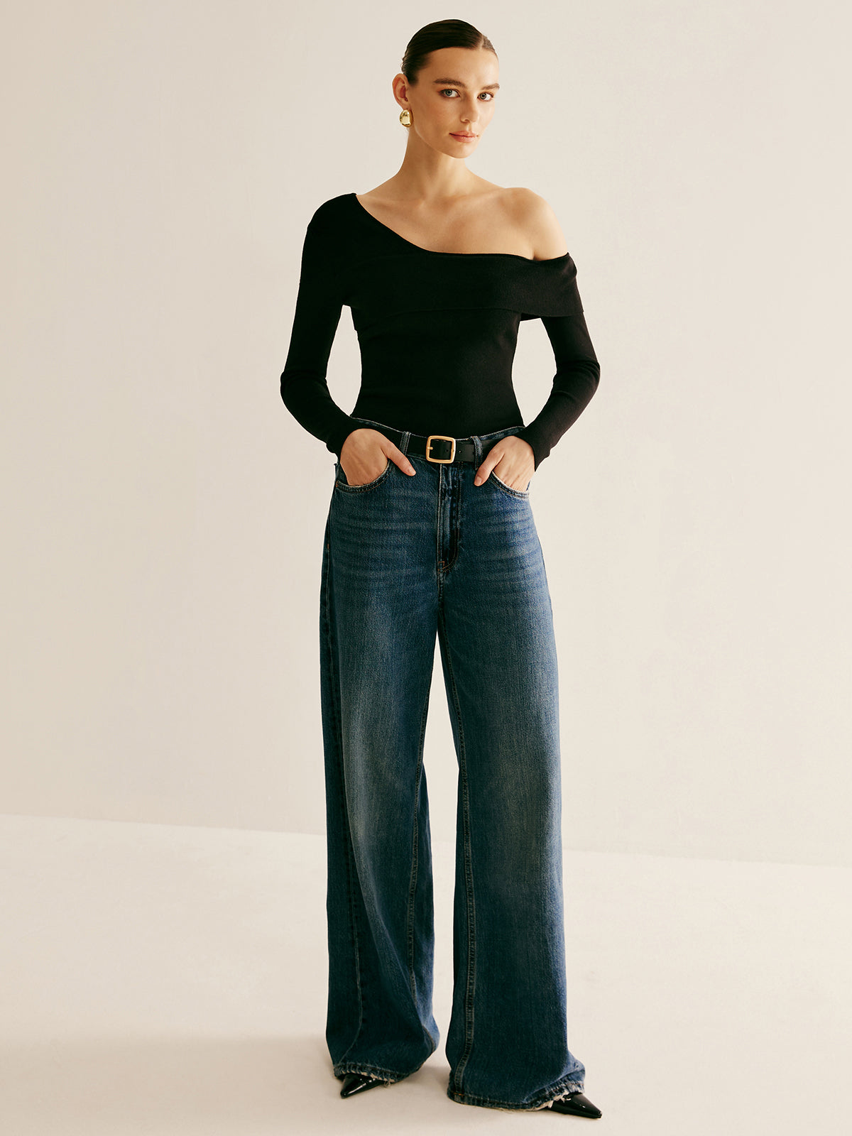 Asymmetrical Cold Shoulder Knitting Top-Massicos