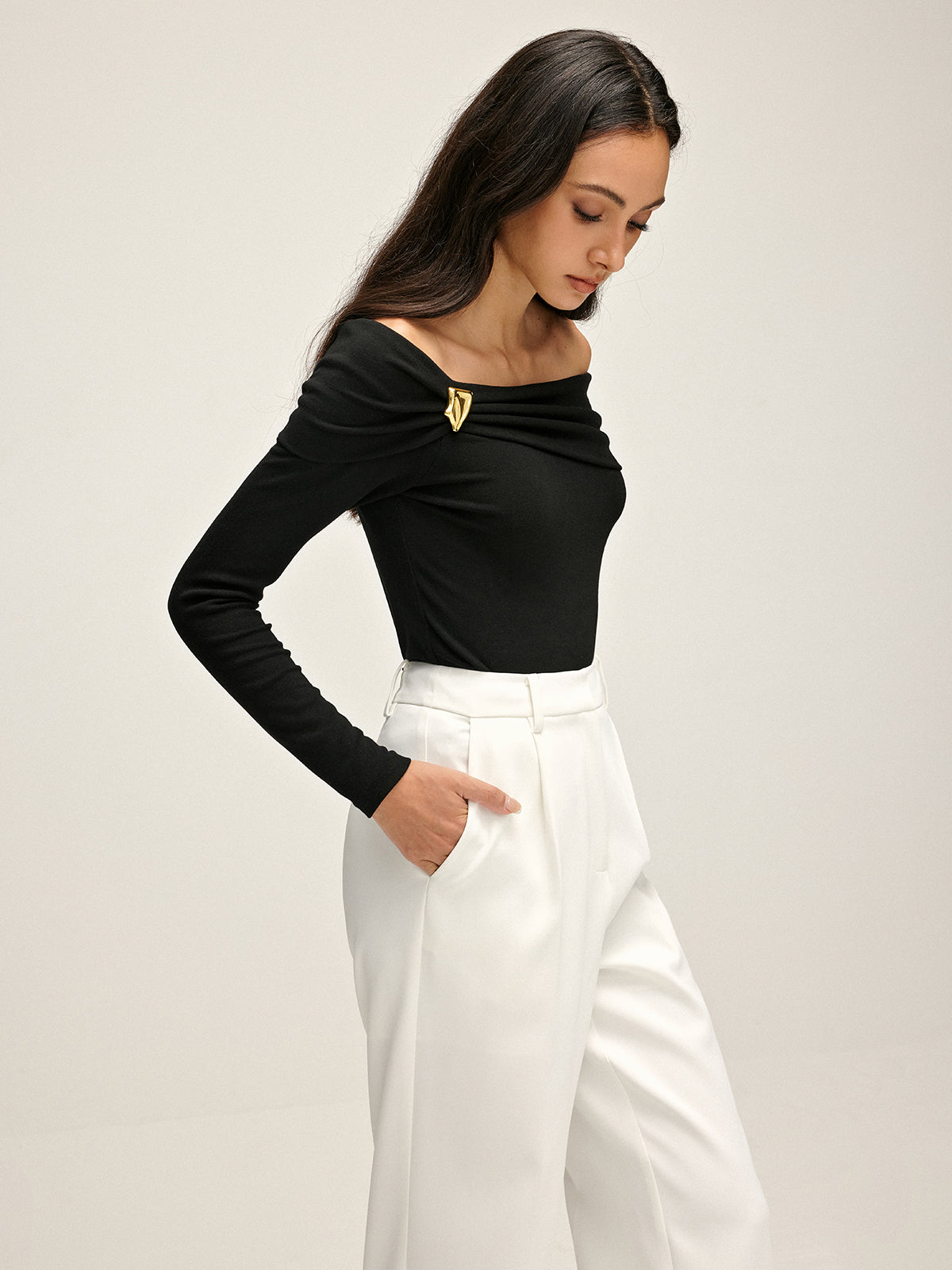 Pleated Off Shoulder T-Shirt-Massicos