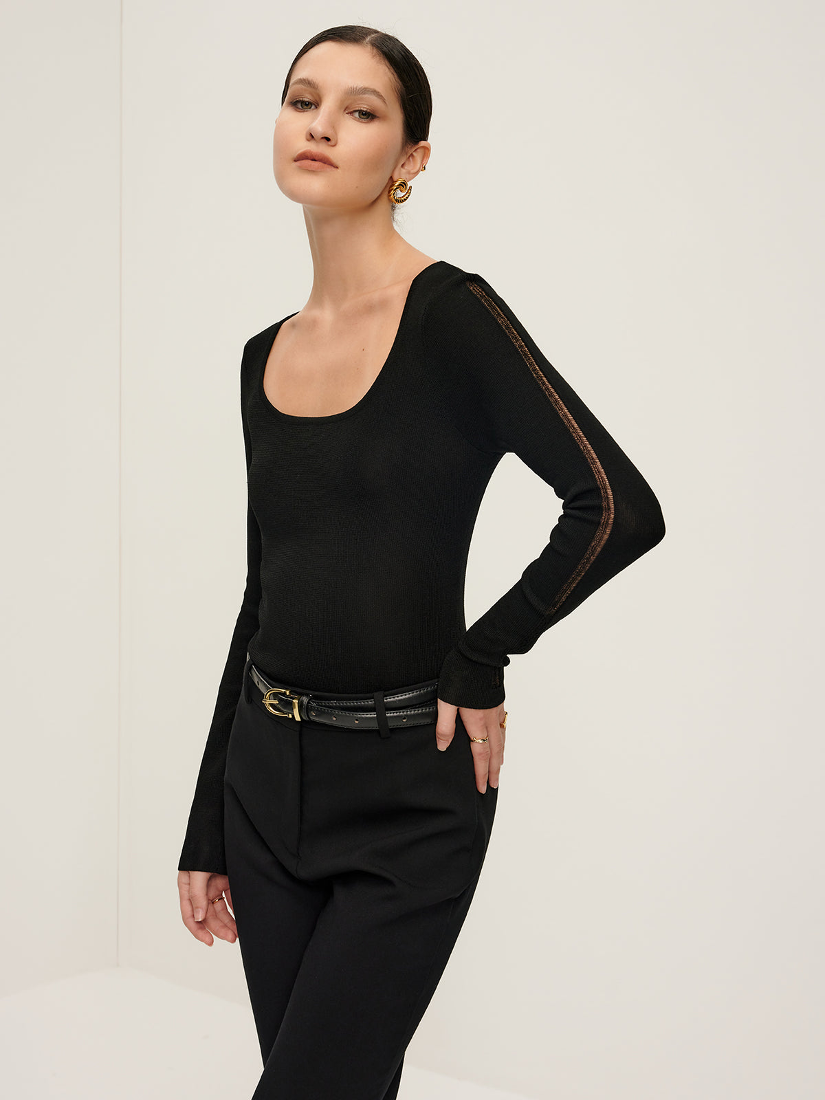 Plain Sheer Piping Knit Top-Massicos