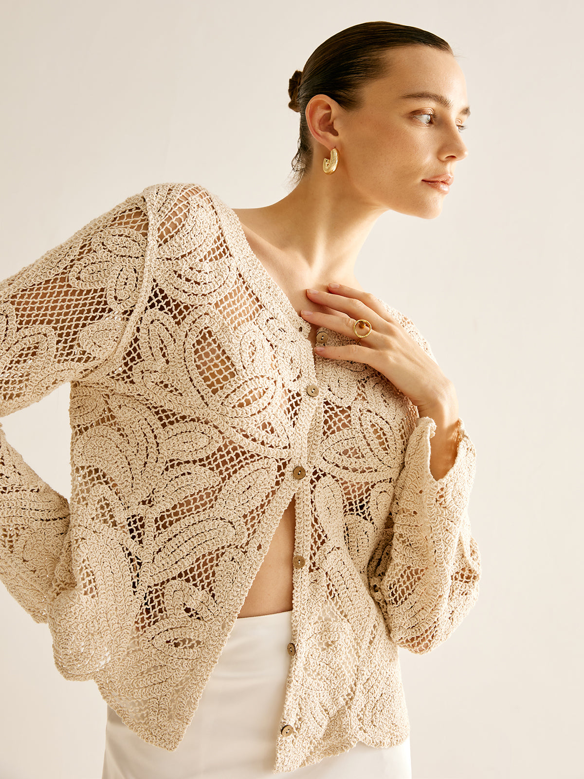Hollow Button Plisse Cardigan-Massicos