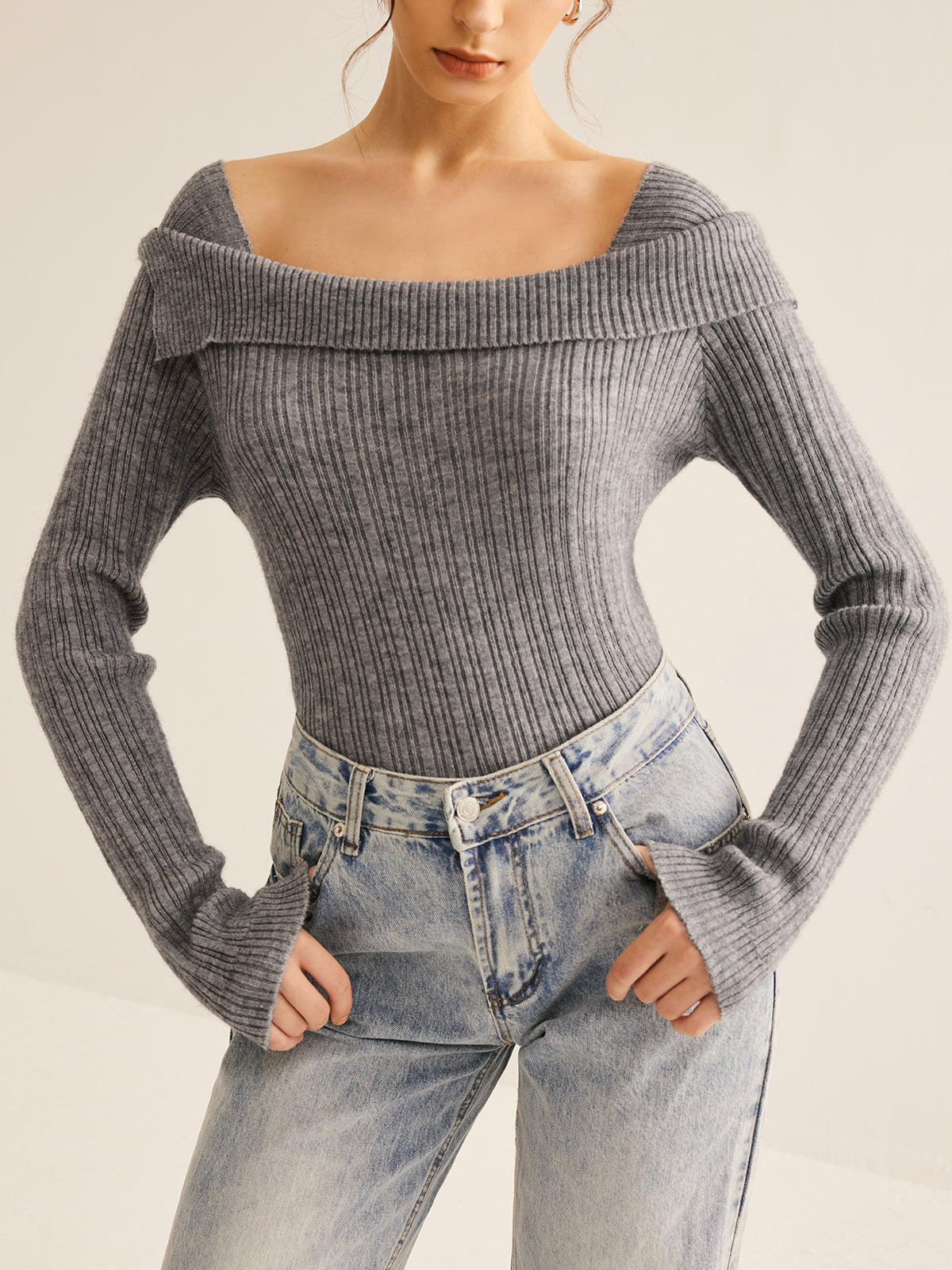 Cold Shoulder Ribbed Slim Sweater-Massicos