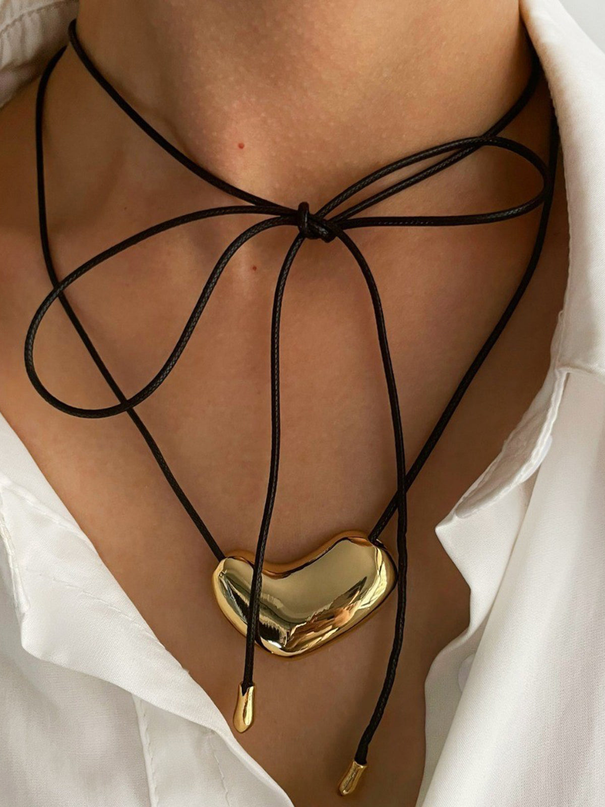 V-Shape Heart Rope Necklace-Massicos