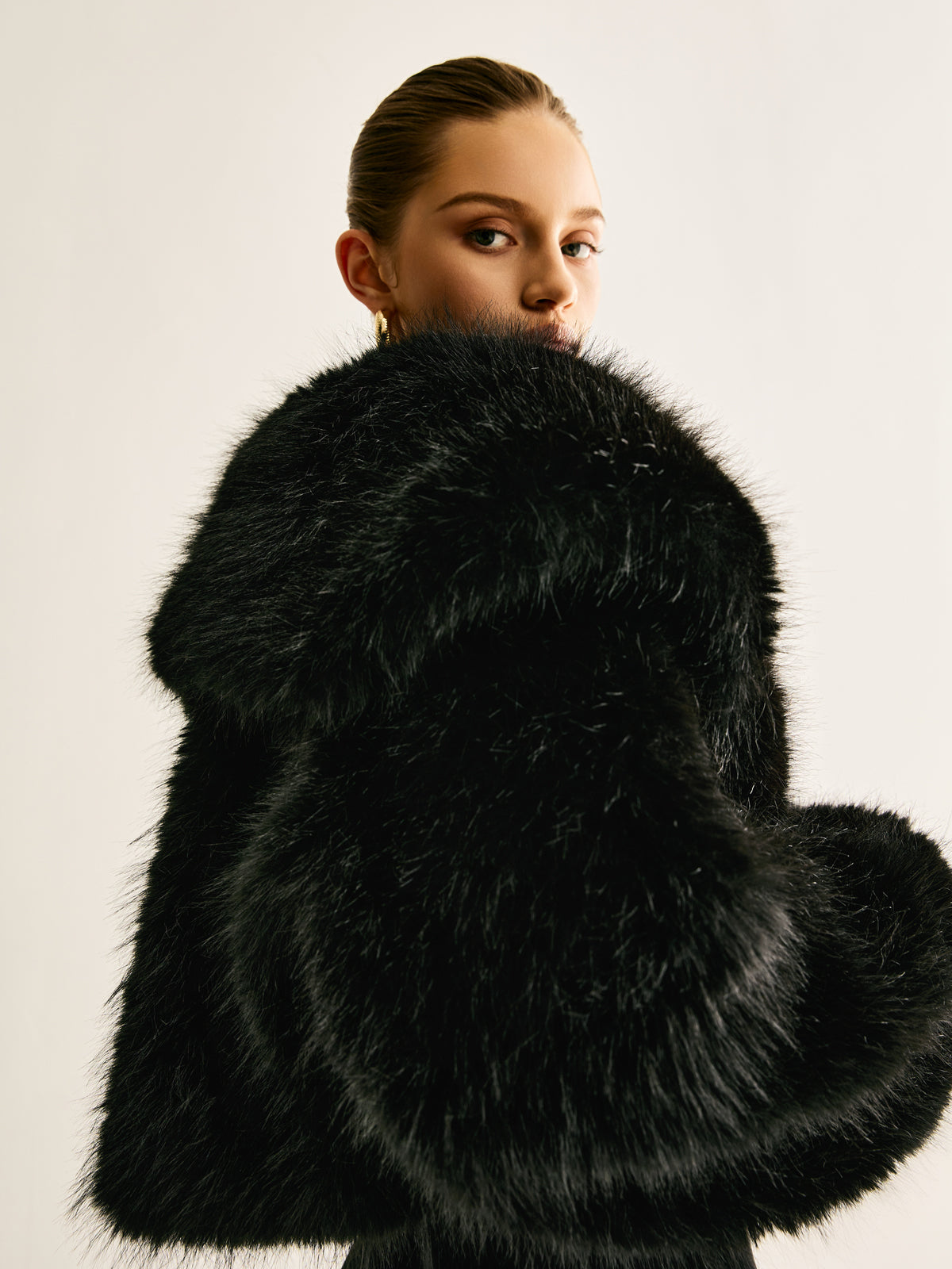 Crop Faux Fur Warm Coat-Massicos