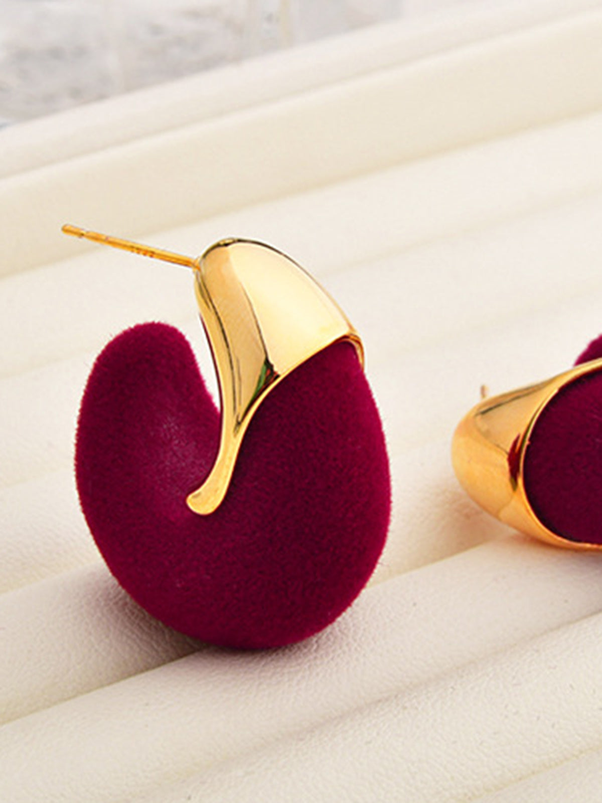 Flocked Hoop Stud Earrings-Massicos