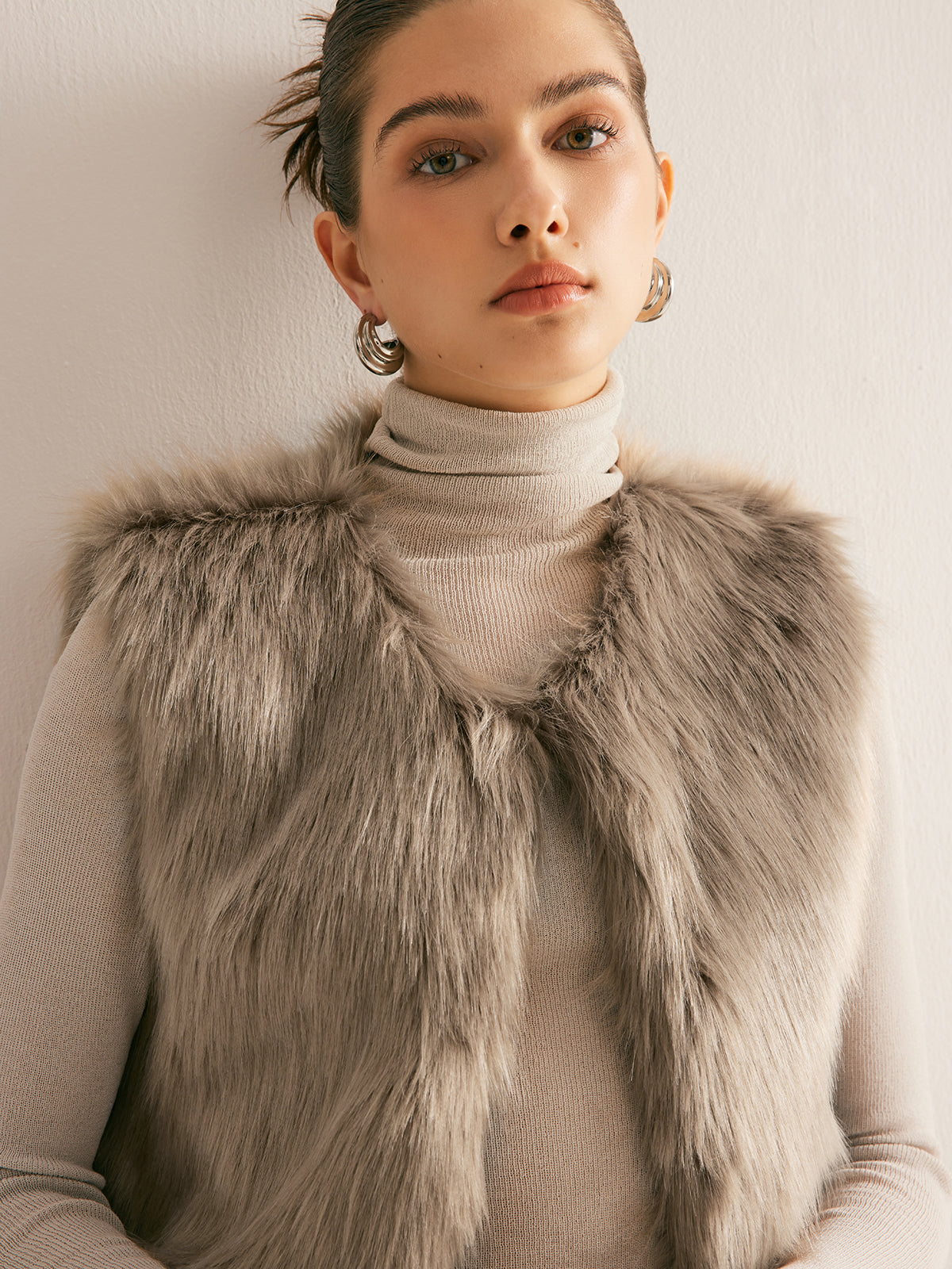Leisure Faux Fur Vest-Massicos