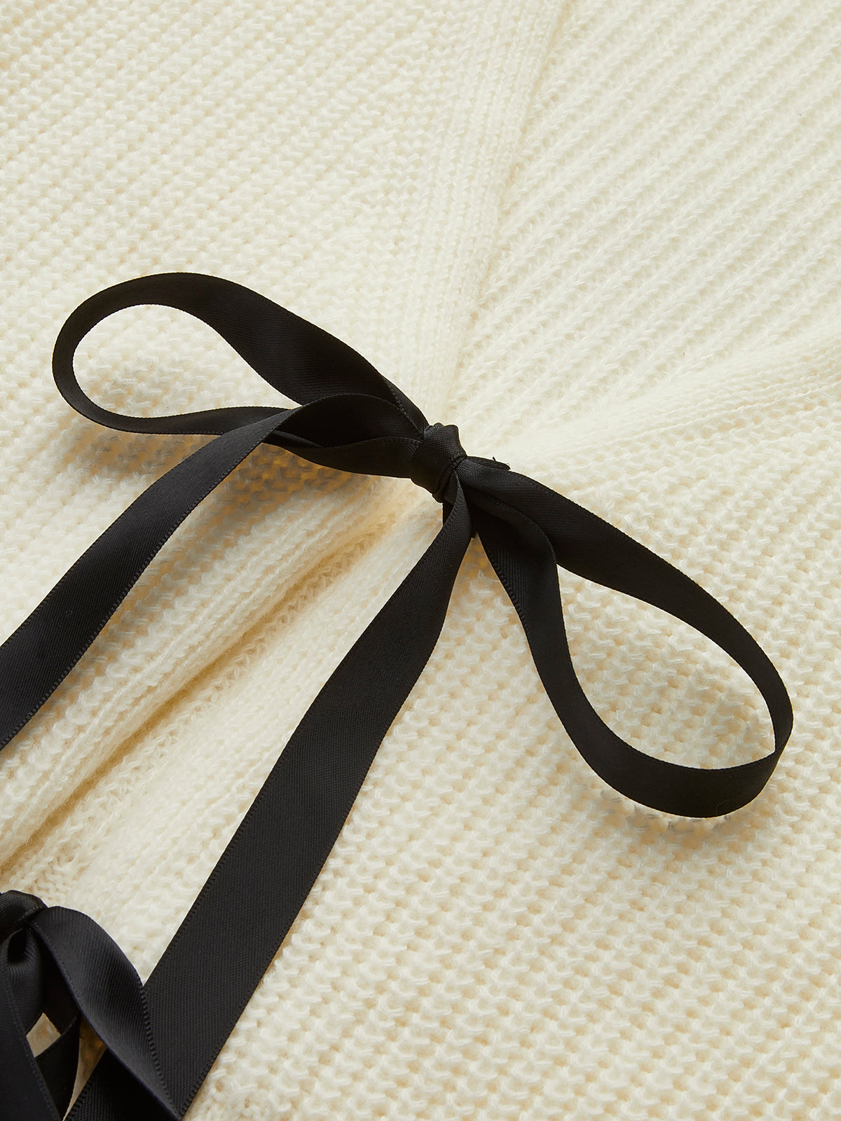 V-Neck Bow Ribbed Cardigan-Massicos