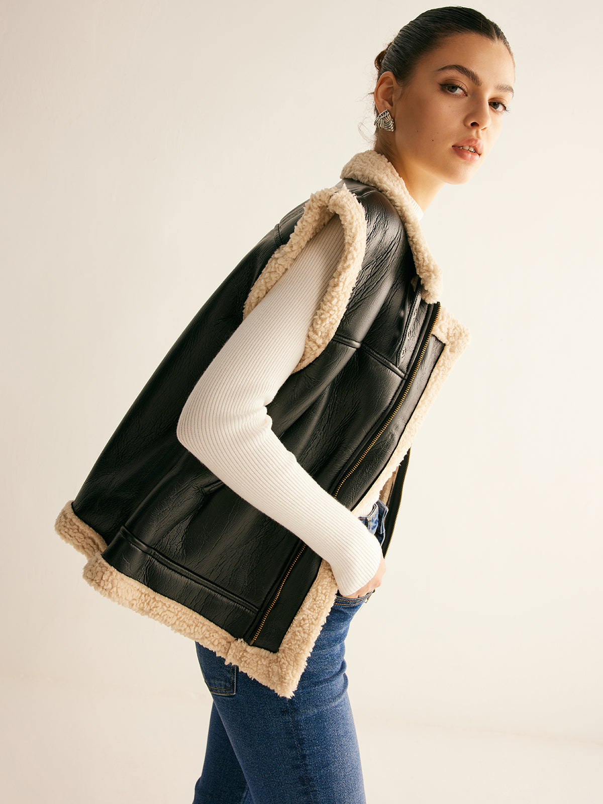 Teddy Lined PU Leather Vest-Massicos
