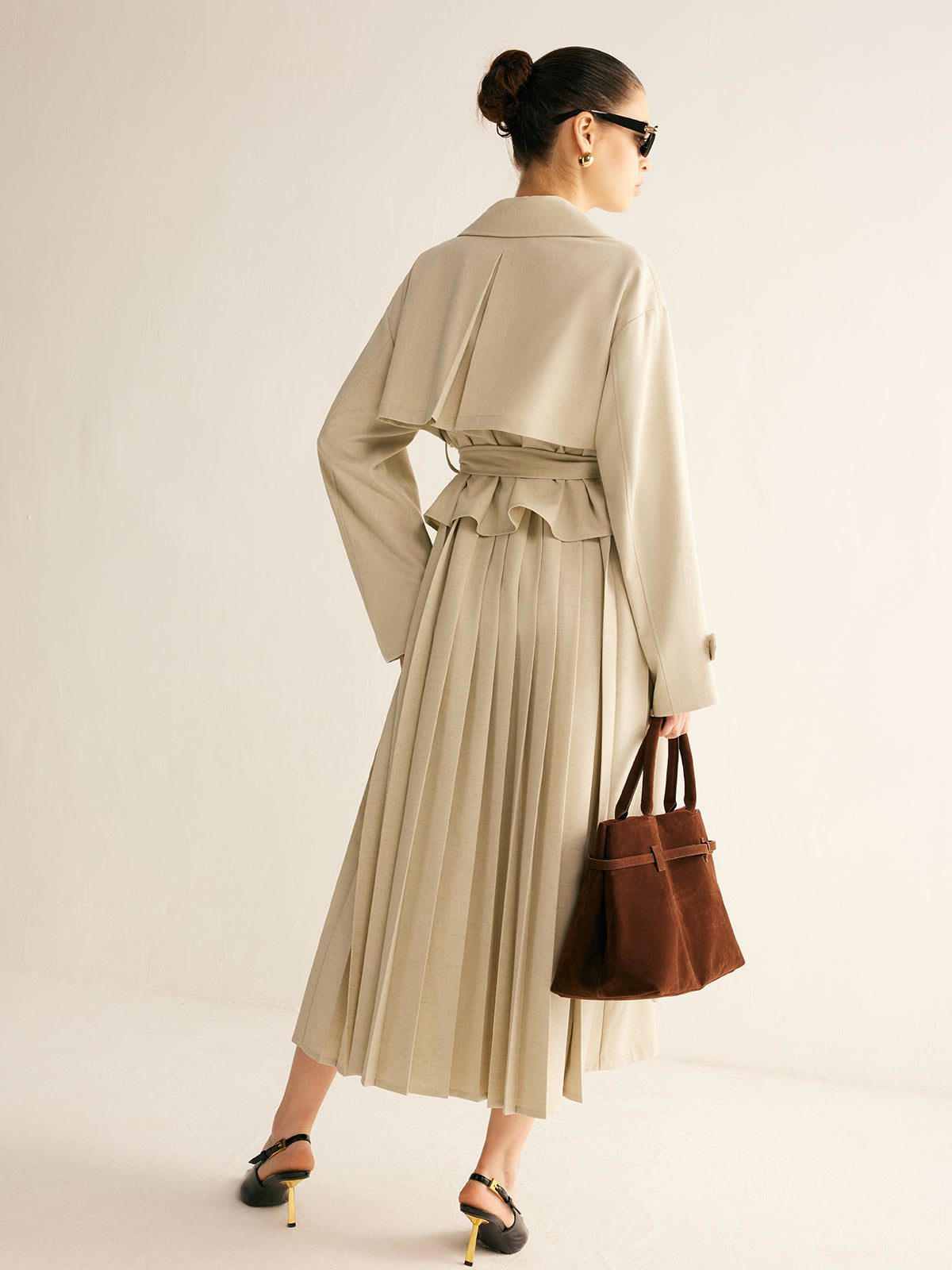 Elegant Pleated Trench Coat With Belt-Massicos