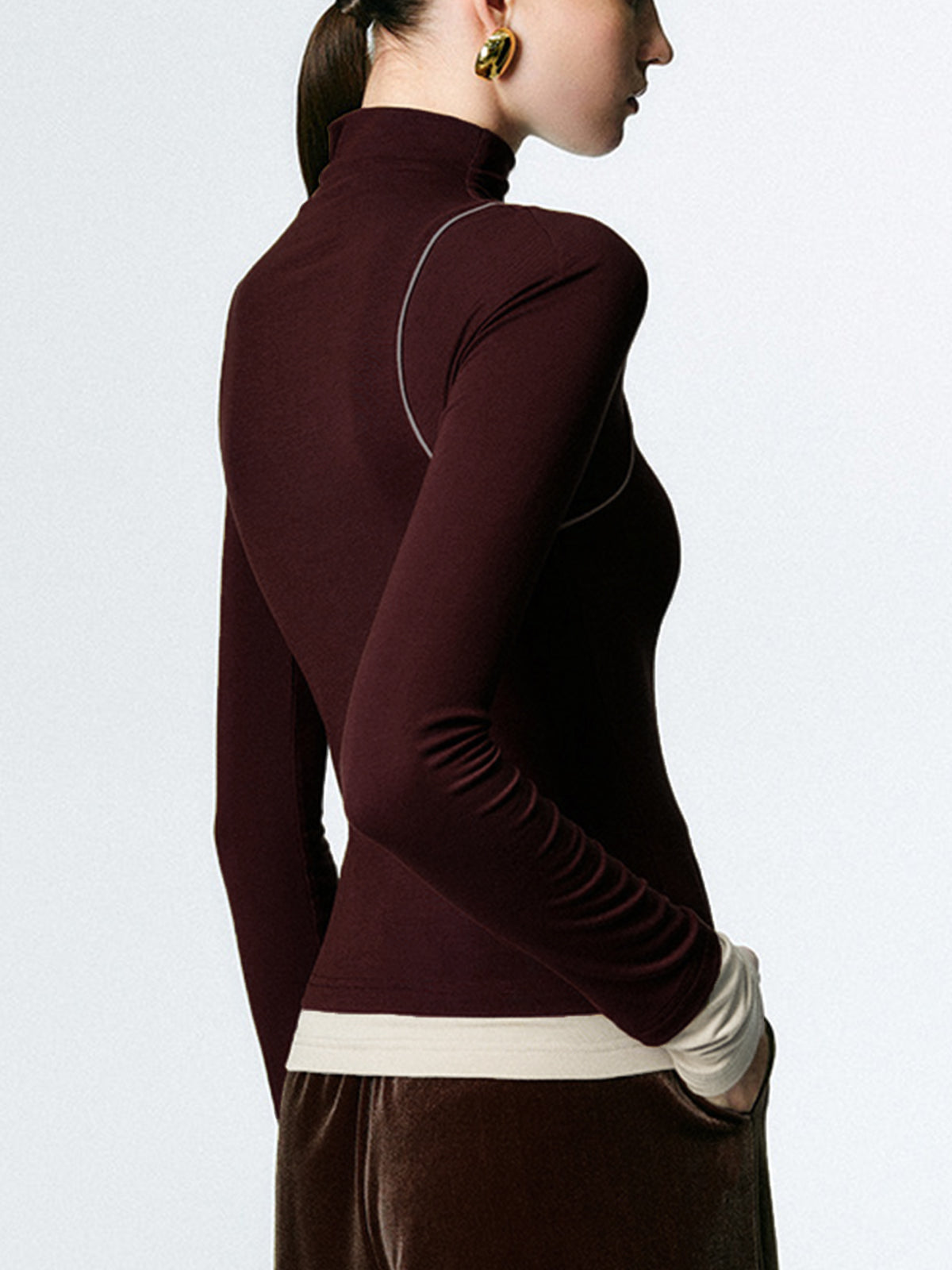 Mock Neck Contrast Binding Jersey Top-Massicos