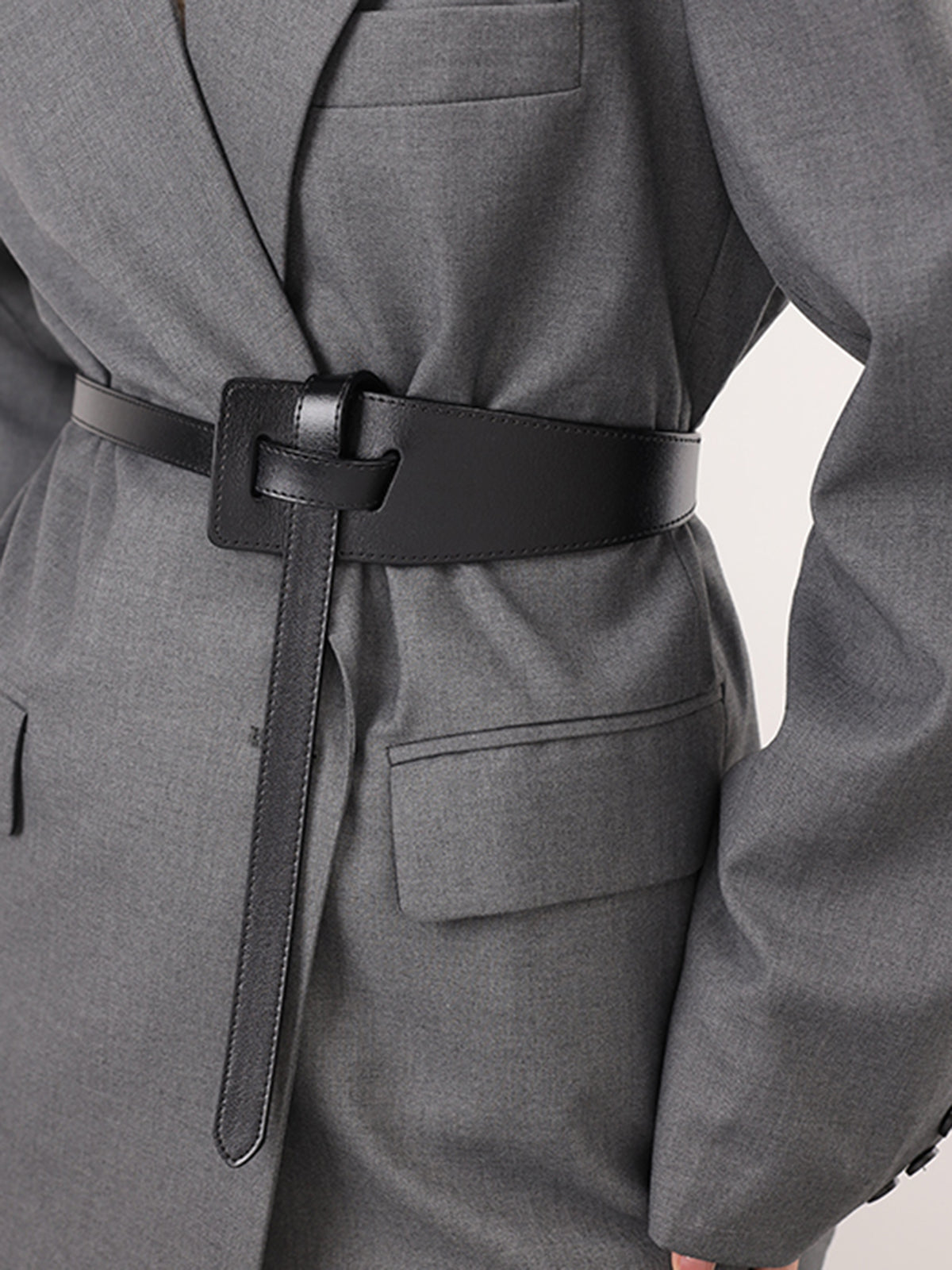 Asymmetrical Knotted Leather Belt-Massicos