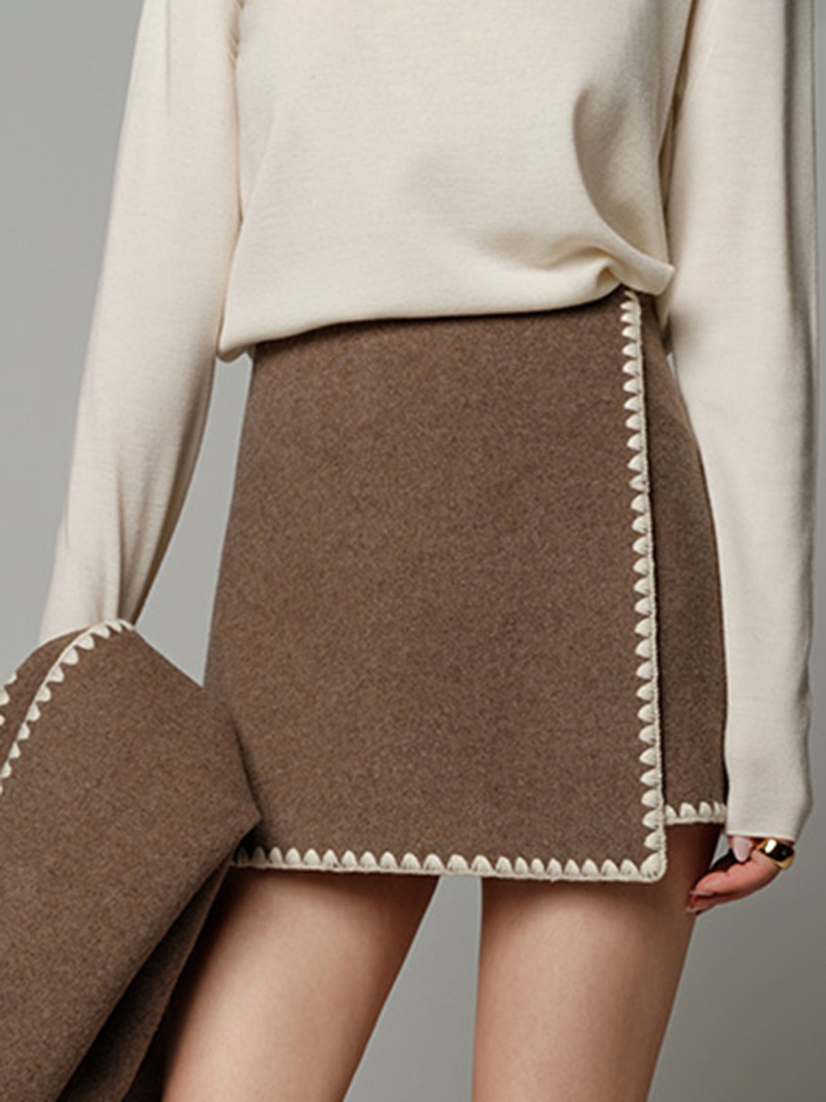 Contrast Embroidered Trim Tweed Skirt-Massicos