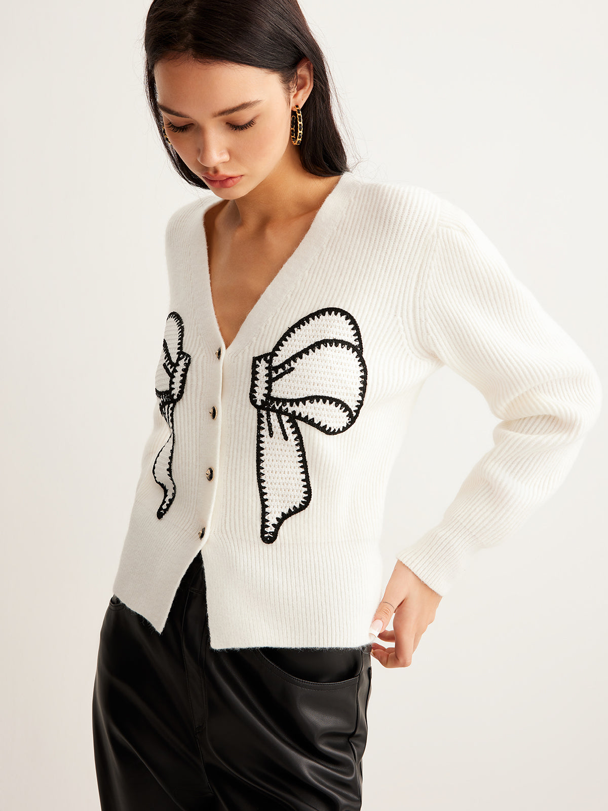 Embroidery-Bow Button Short Cardigan-Massicos