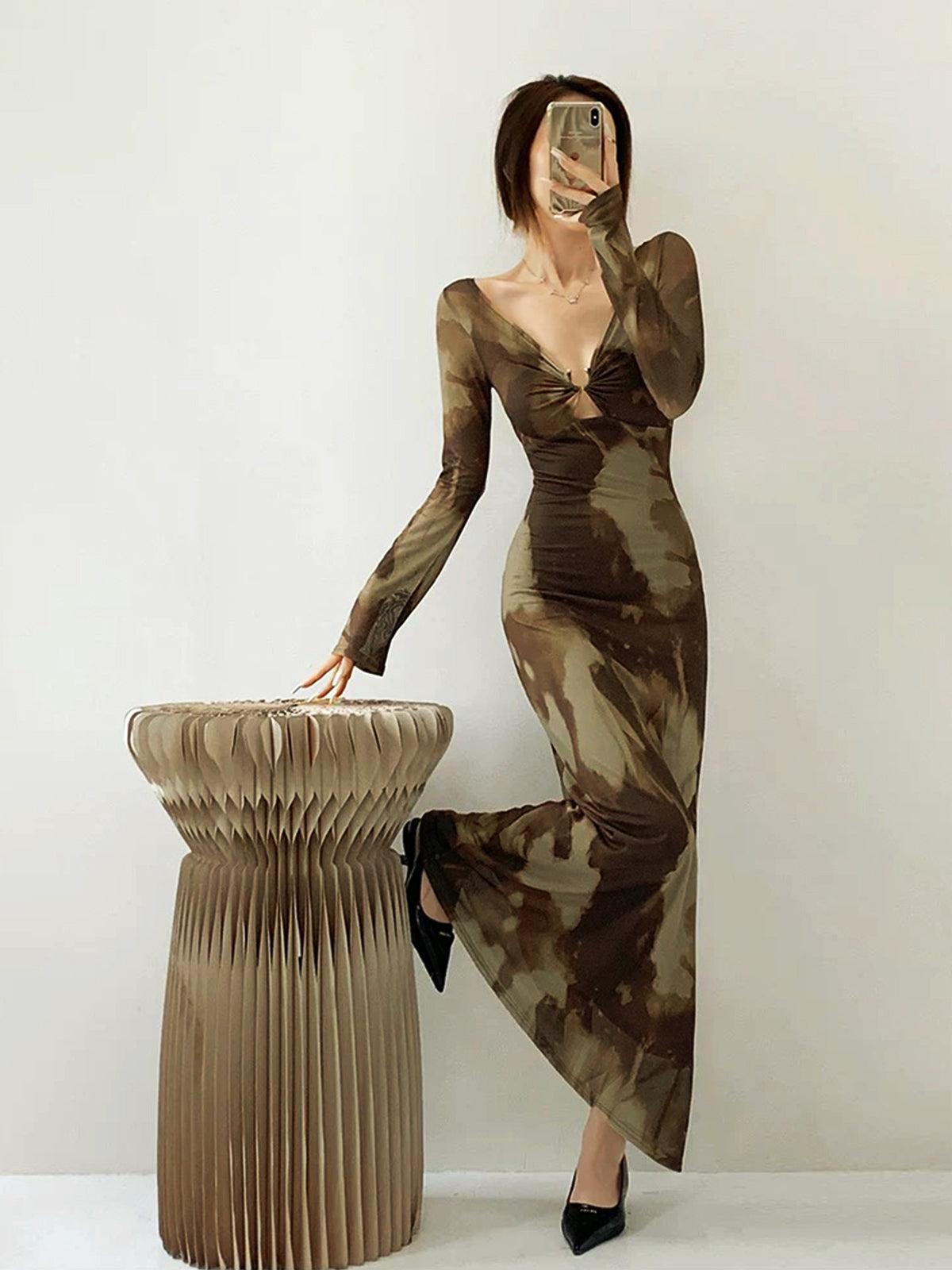 Semi-Sheer U-Ring Ombre Slim Dress-Massicos