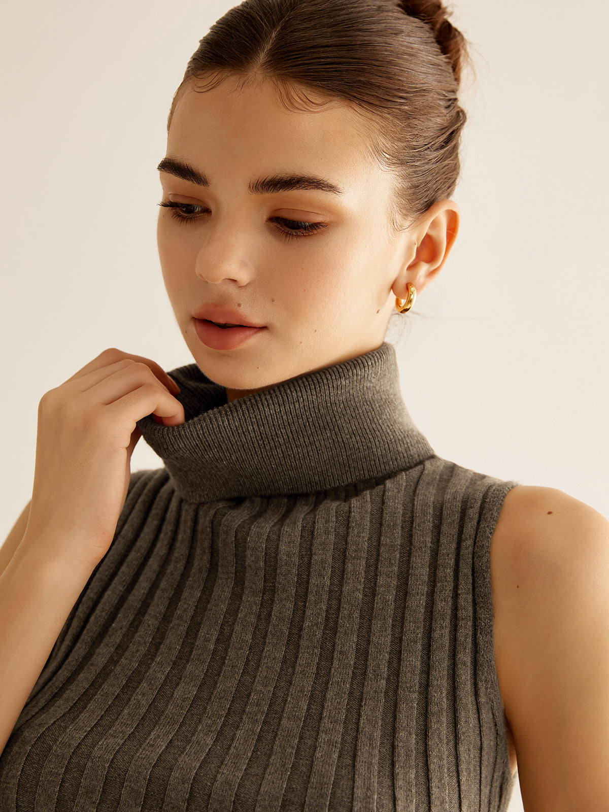 Wool-Blend Turtleneck Sweater Vest-Massicos