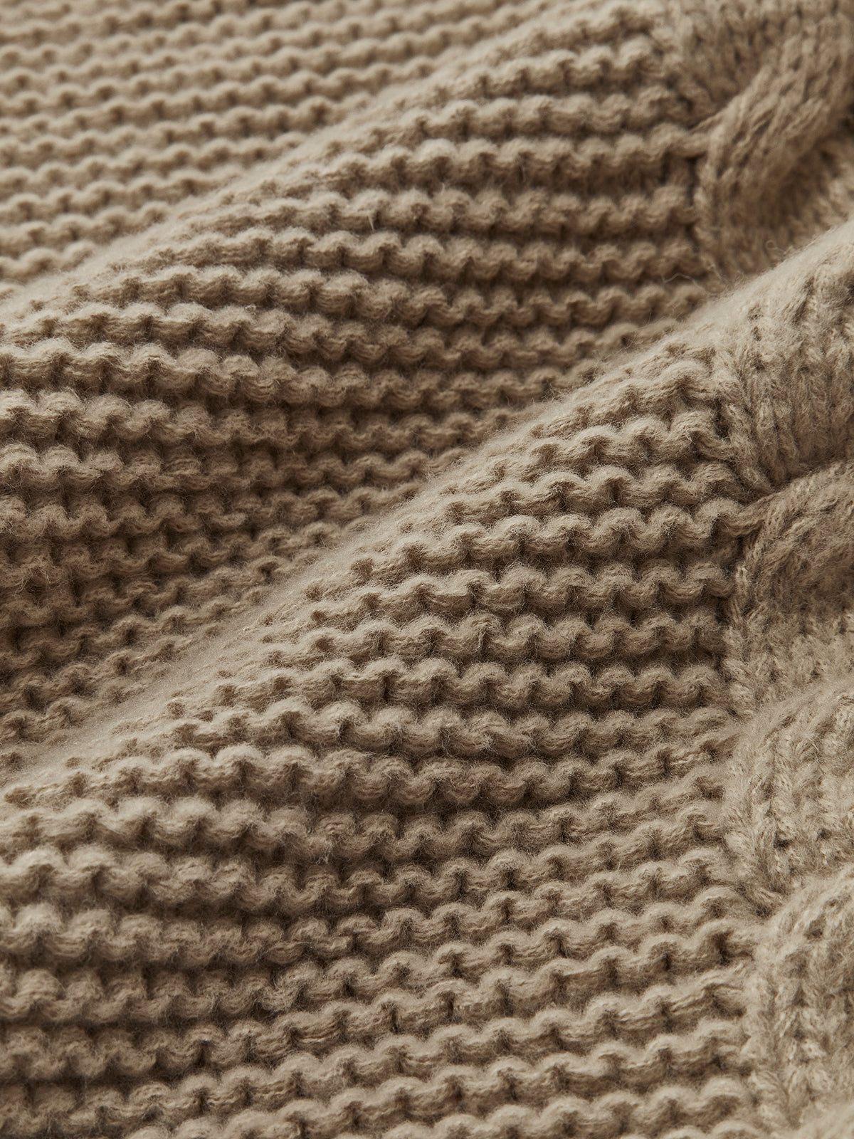 Leisure Round Neck Cable Knit Sweater-Massicos