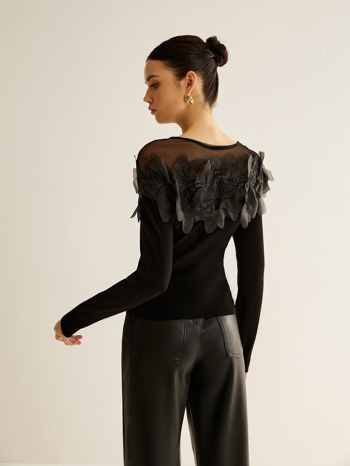 Semi-Sheer Floral Decor Slim Blouse-Massicos