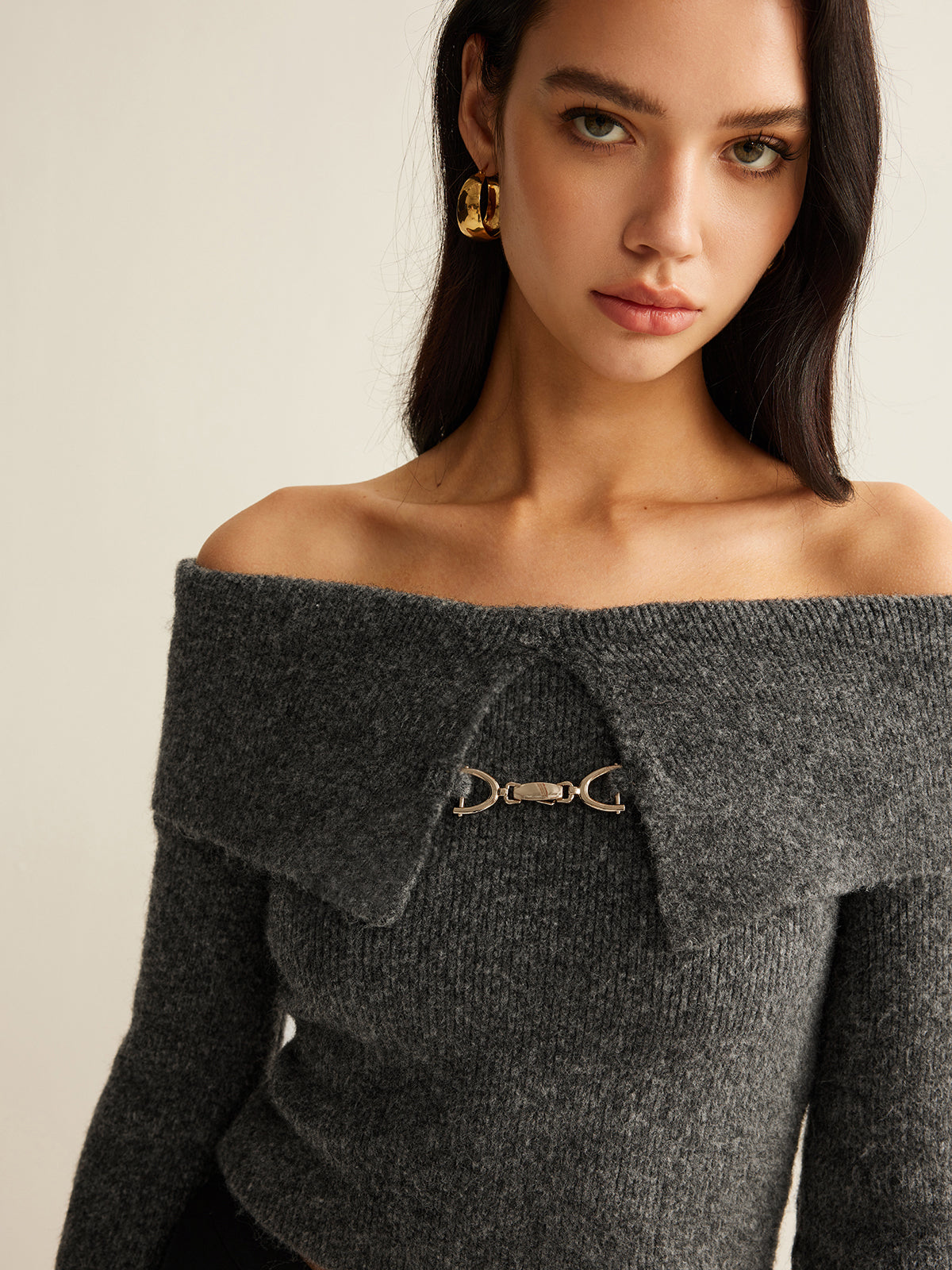 Off-Shoulder Crop Knit Top-Massicos