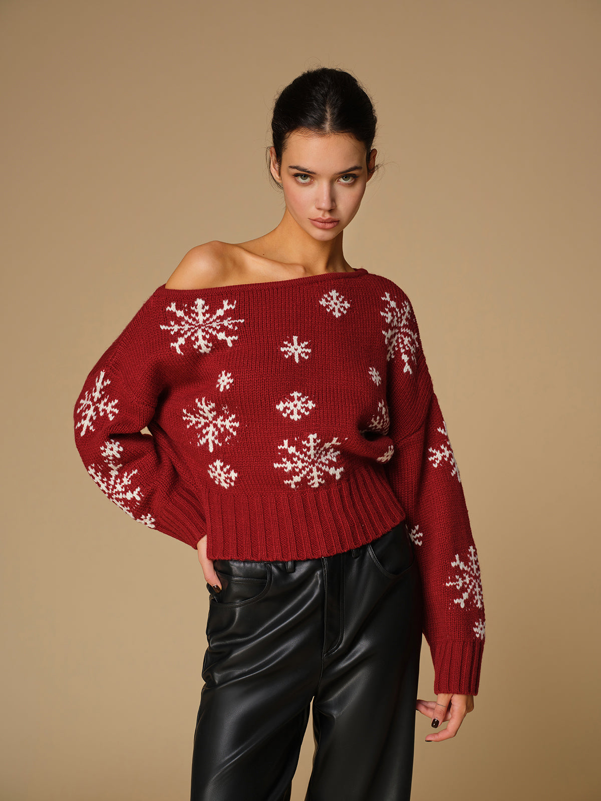 Asymmetrical Snowflake Knit Top-Massicos