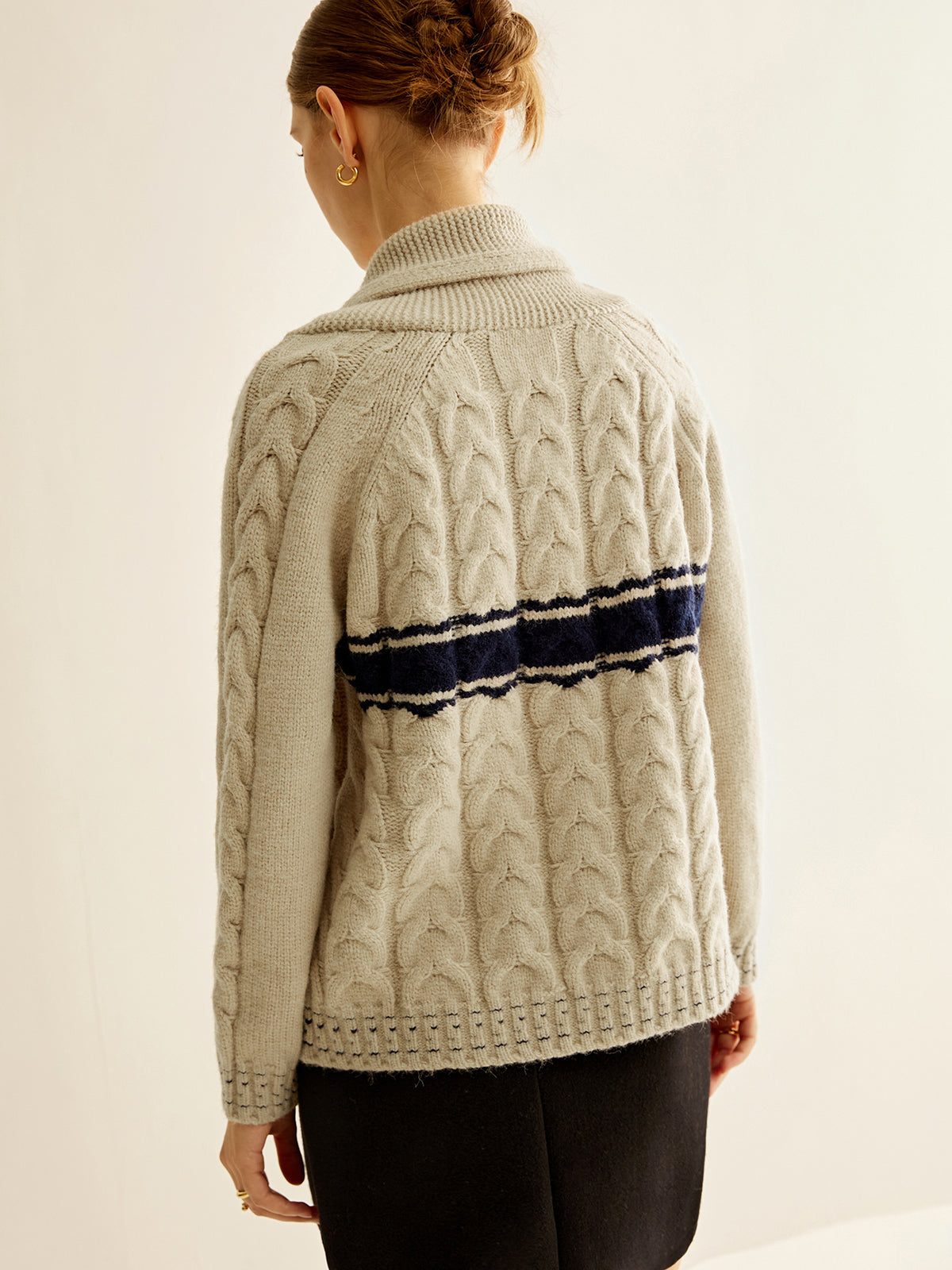 Color Block Twist Zipper Knit Outerwear-Massicos