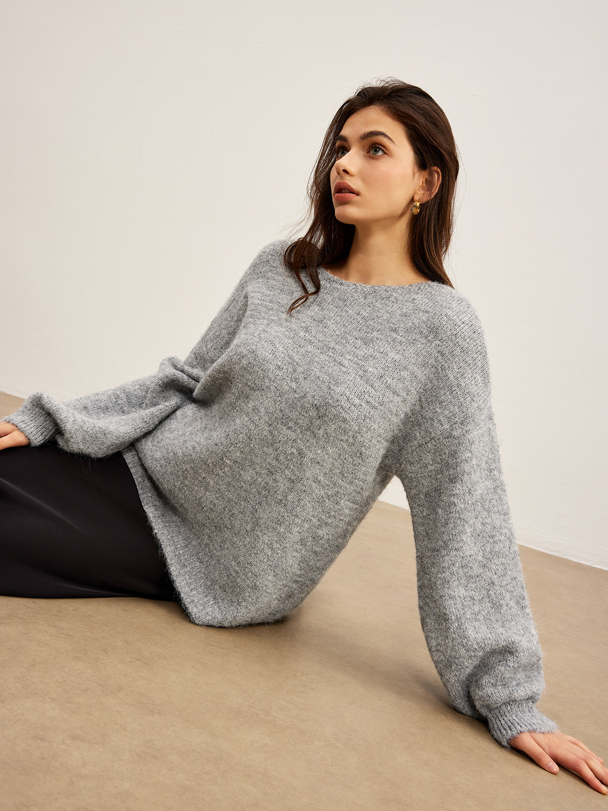 Backless Bow Shift Sweater-Massicos