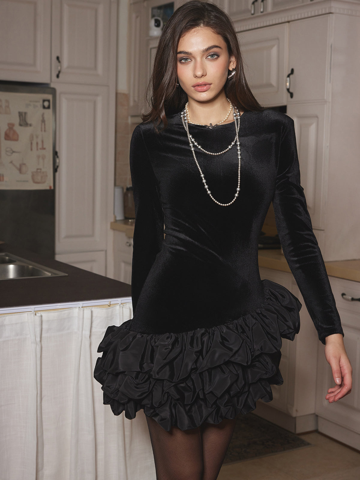Velvet Bubble Dress With Shoulder Pads-Massicos