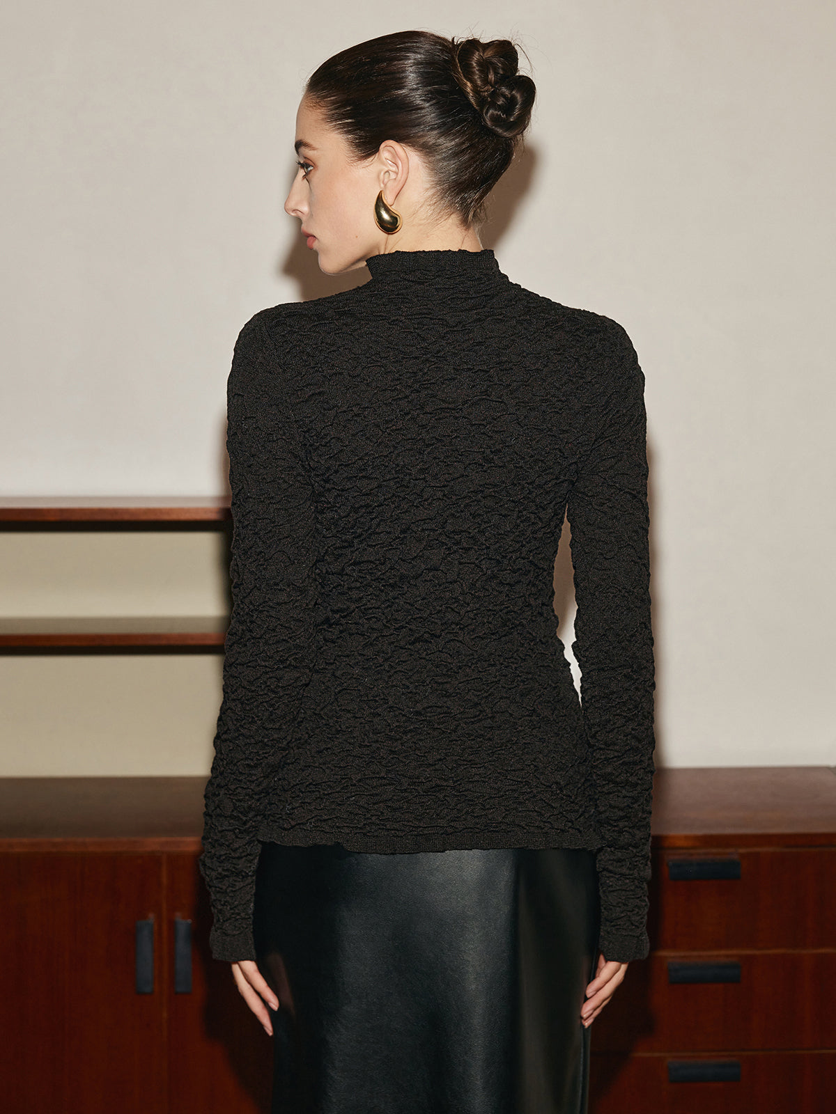 Lettuce Trim Crinkle Sweater-Massicos