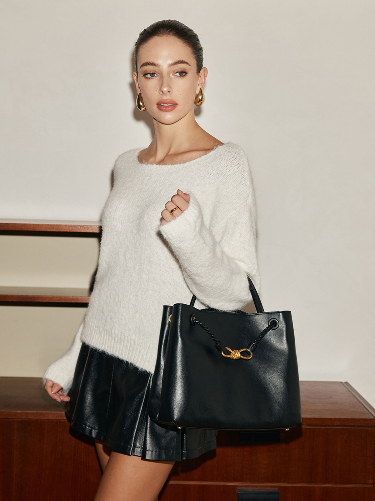 Bow-Detail Compartment Handbag-Massicos
