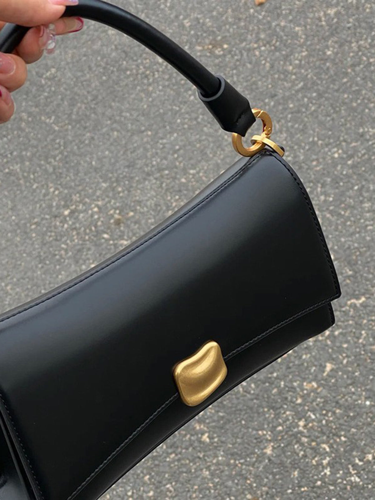 Baguette Flap Armpit Bag-Massicos