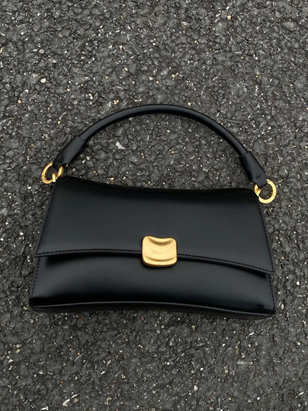 Baguette Flap Armpit Bag-Massicos