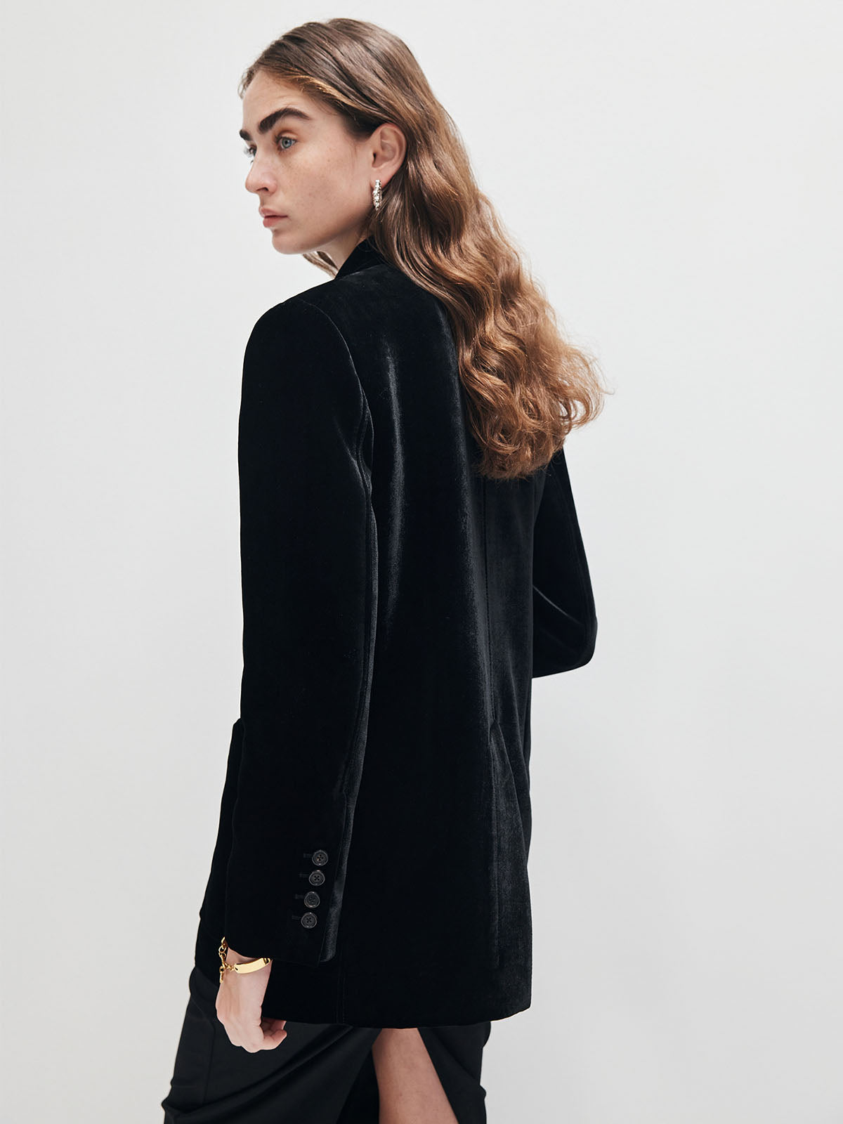 V-Neck Velvet Button Blazer-Massicos
