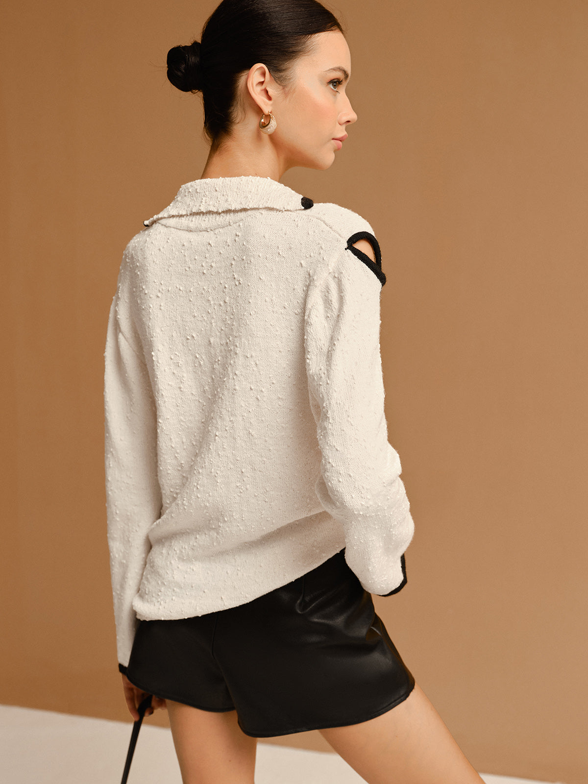 Contrast Trim Cutout Lapel Sweater-Massicos
