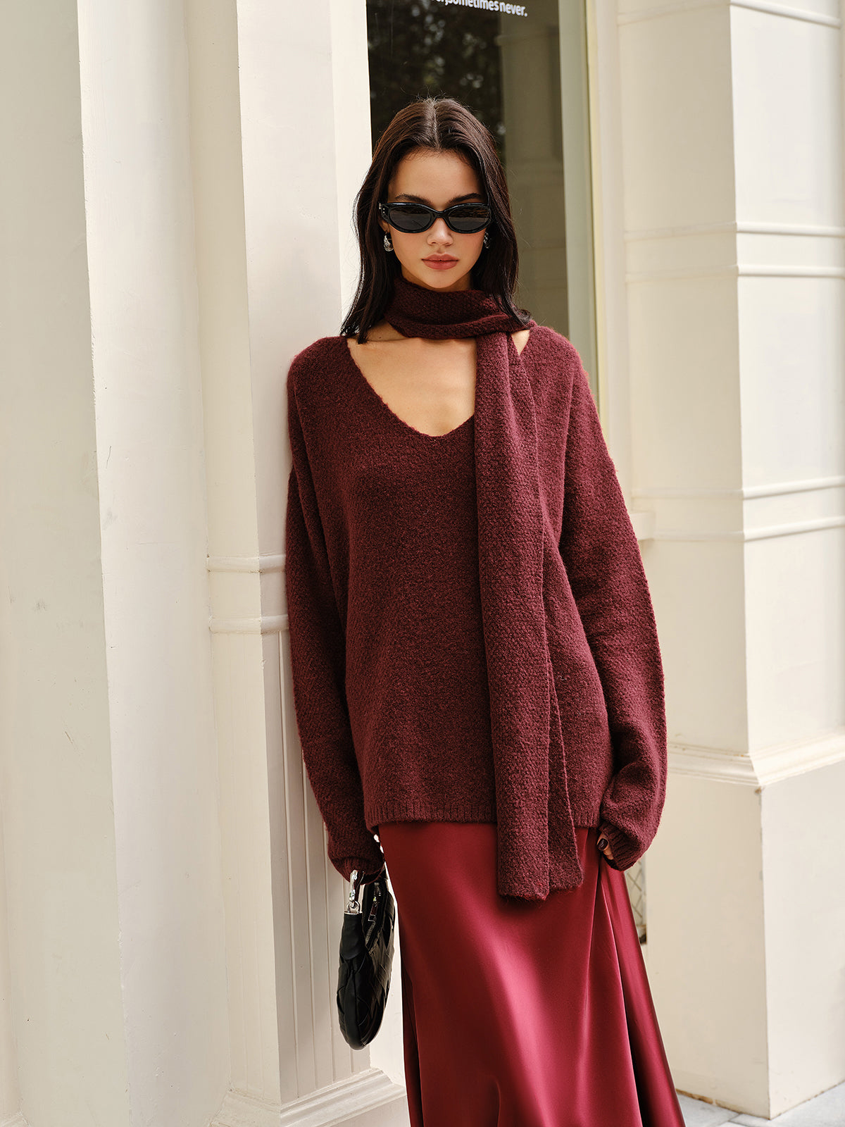 Wool-Blend Loose Sweater With Matching Scarf-Massicos