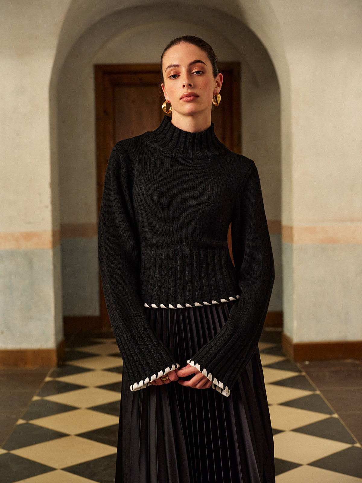 Wool-Blend Contrast Binding Ribbed Knit Top-Massicos
