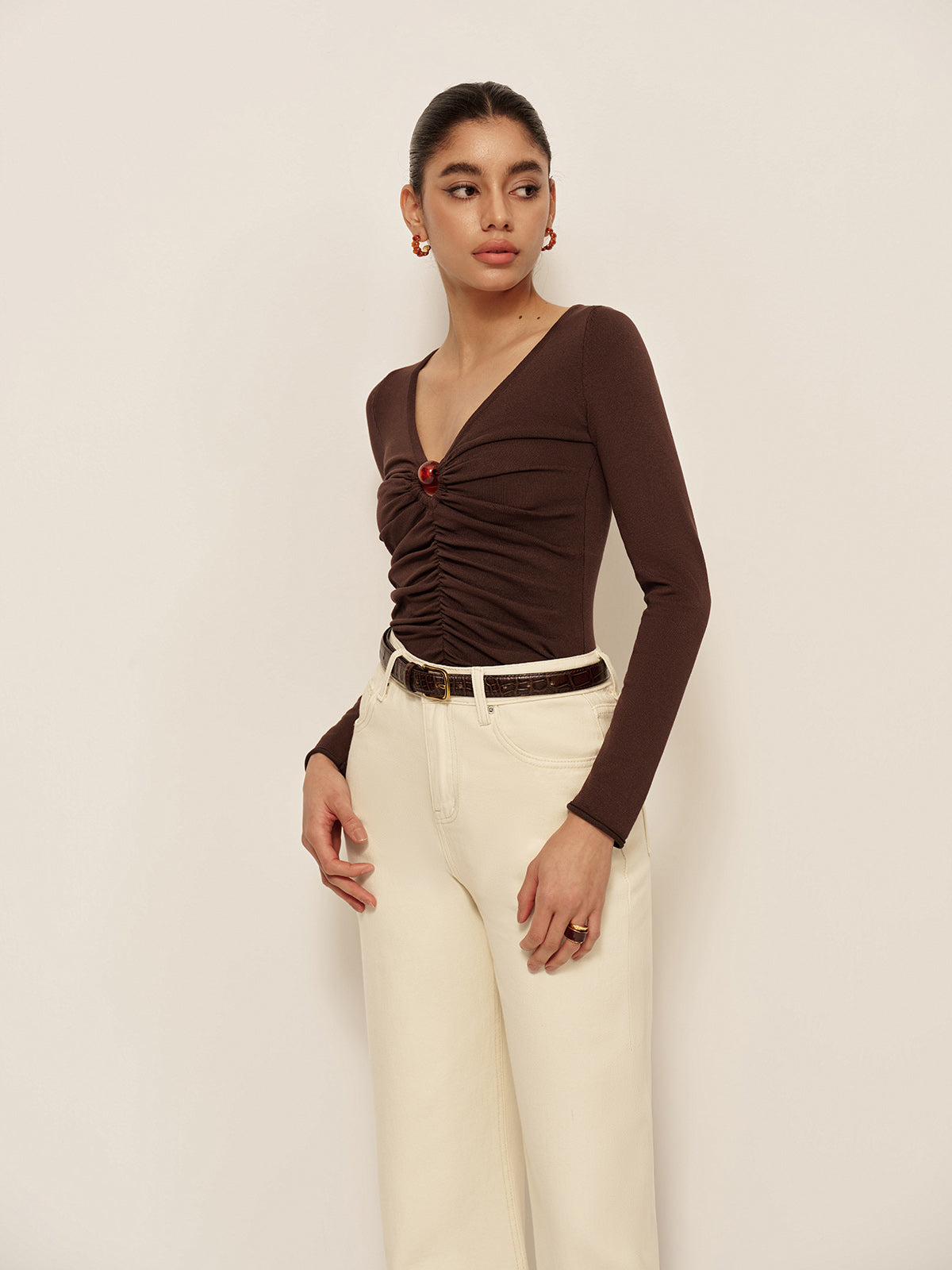 V-Neck Cutout Pleated Slim Knit Top-Massicos