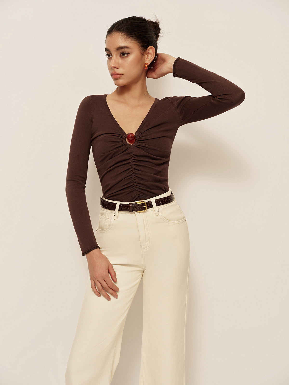 V-Neck Cutout Pleated Slim Knit Top-Massicos