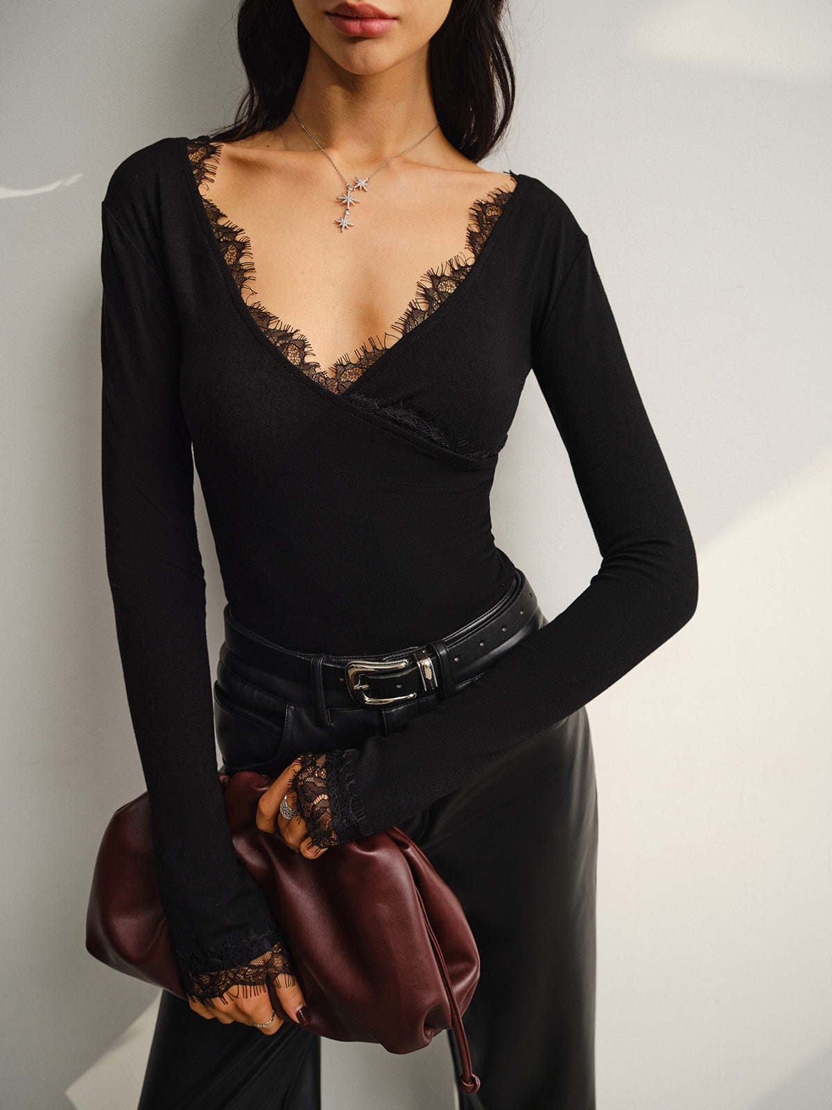V-Neck Lace Trim Skinny T-Shirt-Massicos