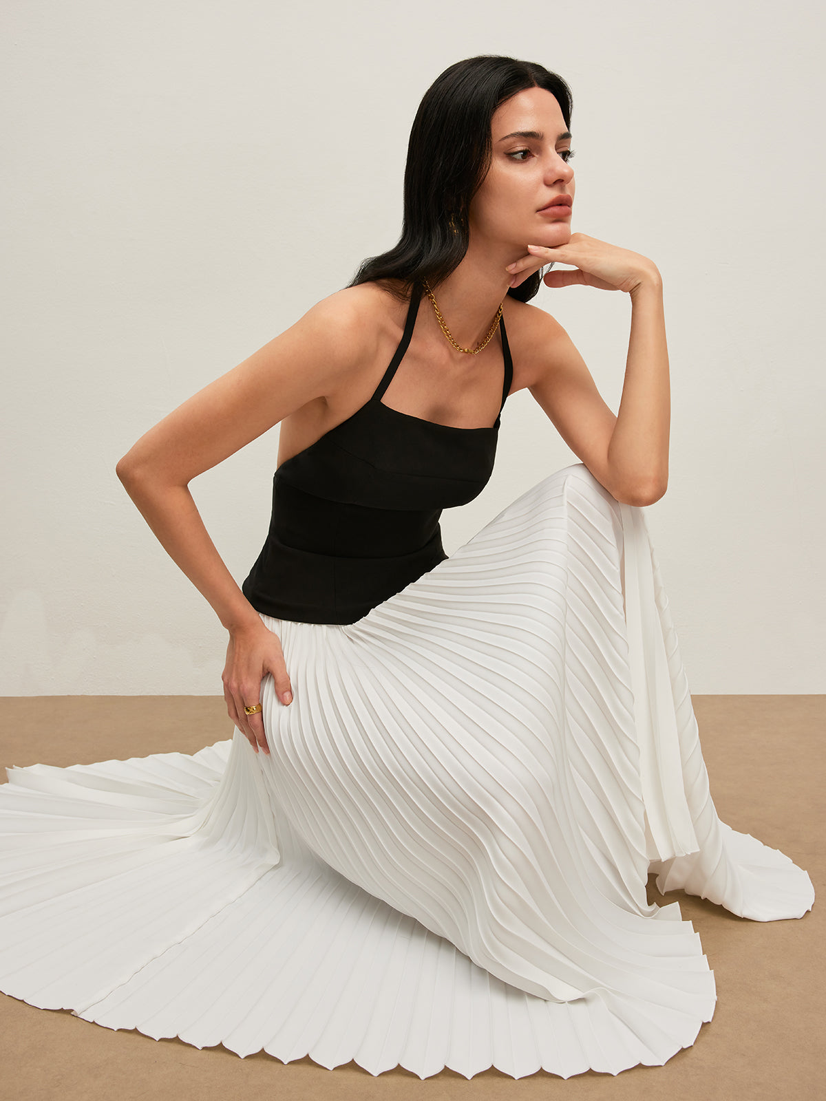 Backless Halter Pleated Dress-Massicos