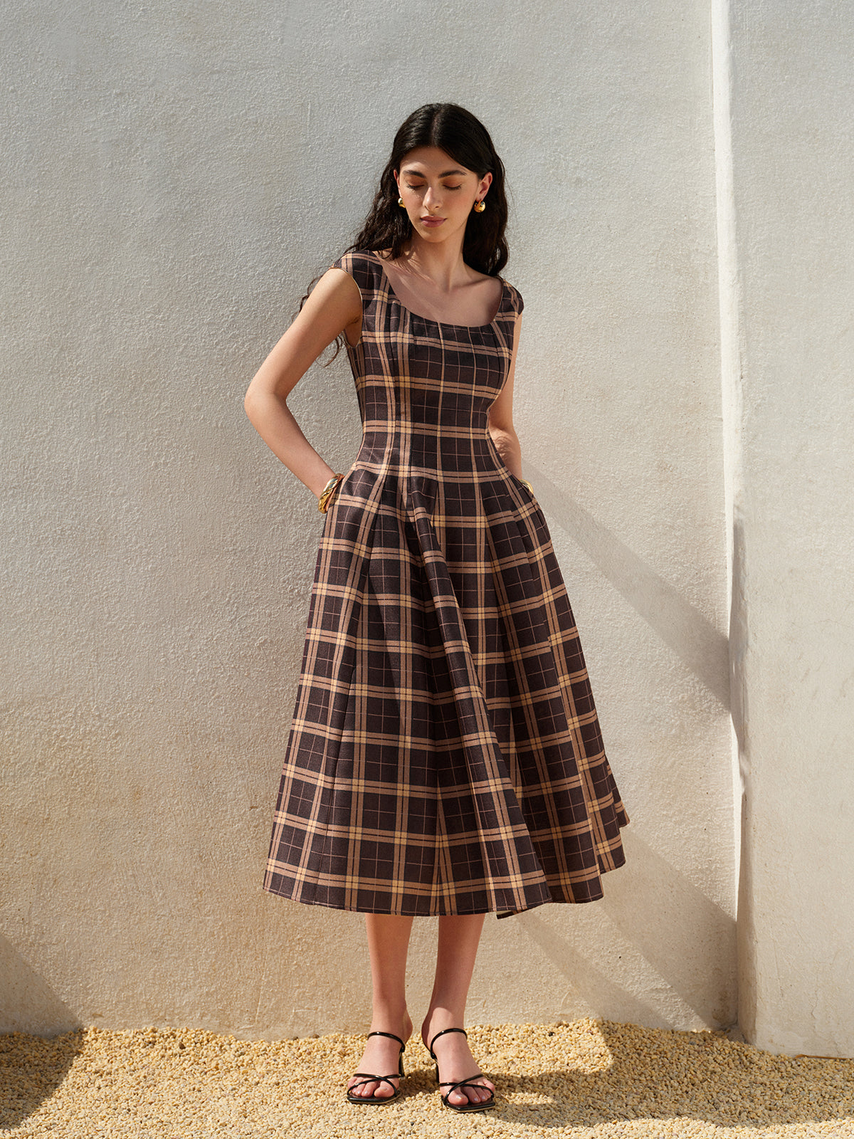 Square Neck Sleeveless Pleated Plaid Dress-Massicos