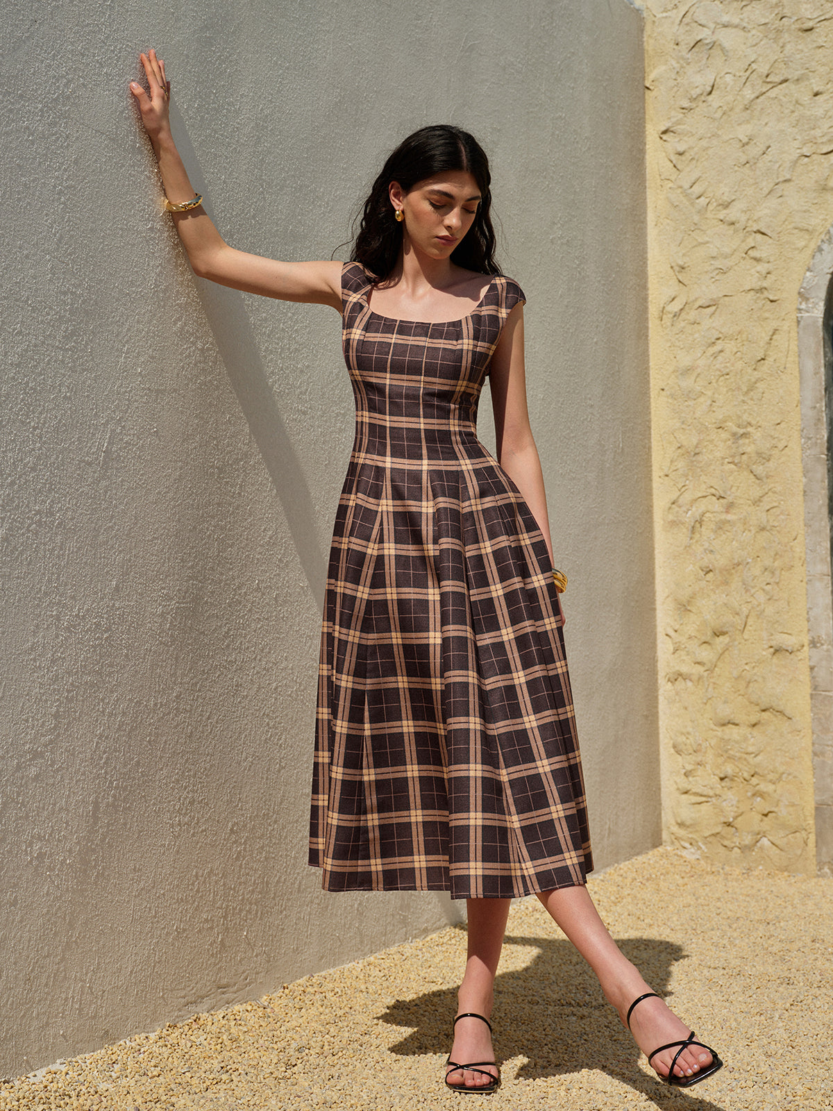 Square Neck Sleeveless Pleated Plaid Dress-Massicos