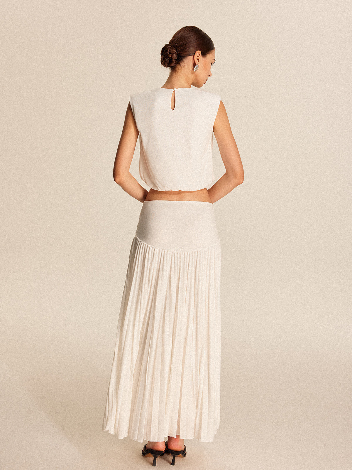 Shoulder-Padded Pleated Skirt Set-Massicos